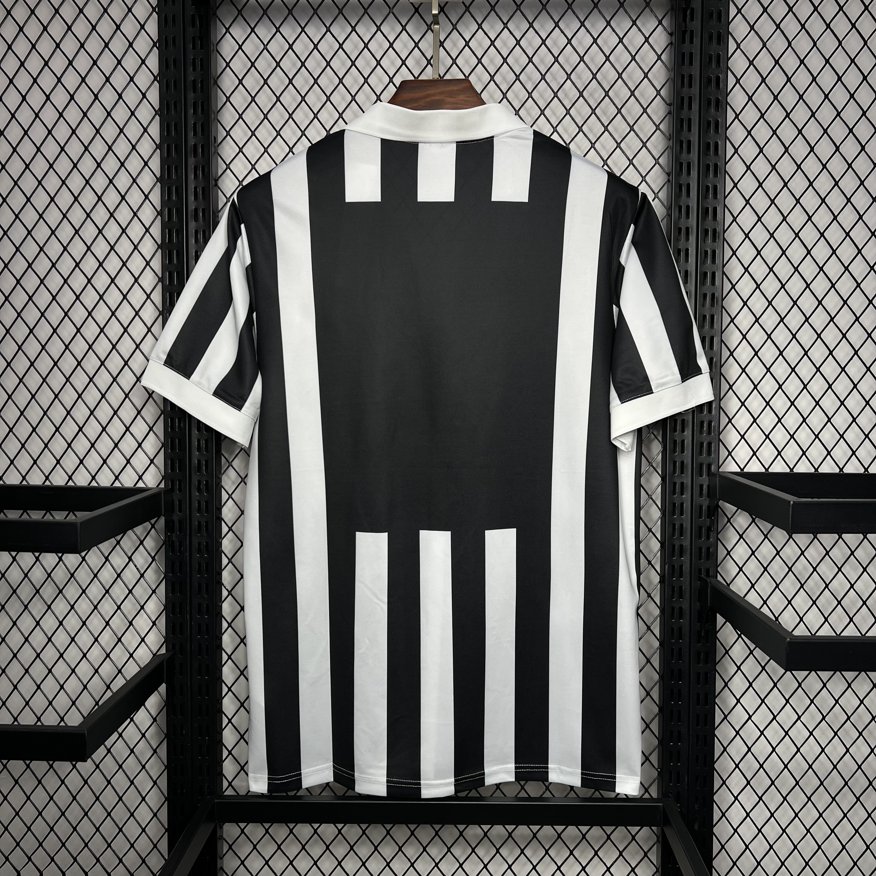 Retro Juventus 1984-85 Home Stadium Jersey - UnitedFutballJersey