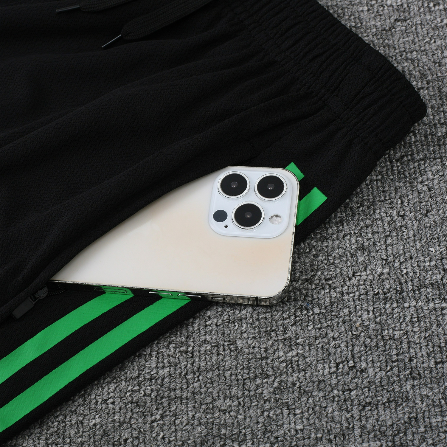 23-24 Bayern Munich Black Training Vest Suit - UnitedFutballJersey