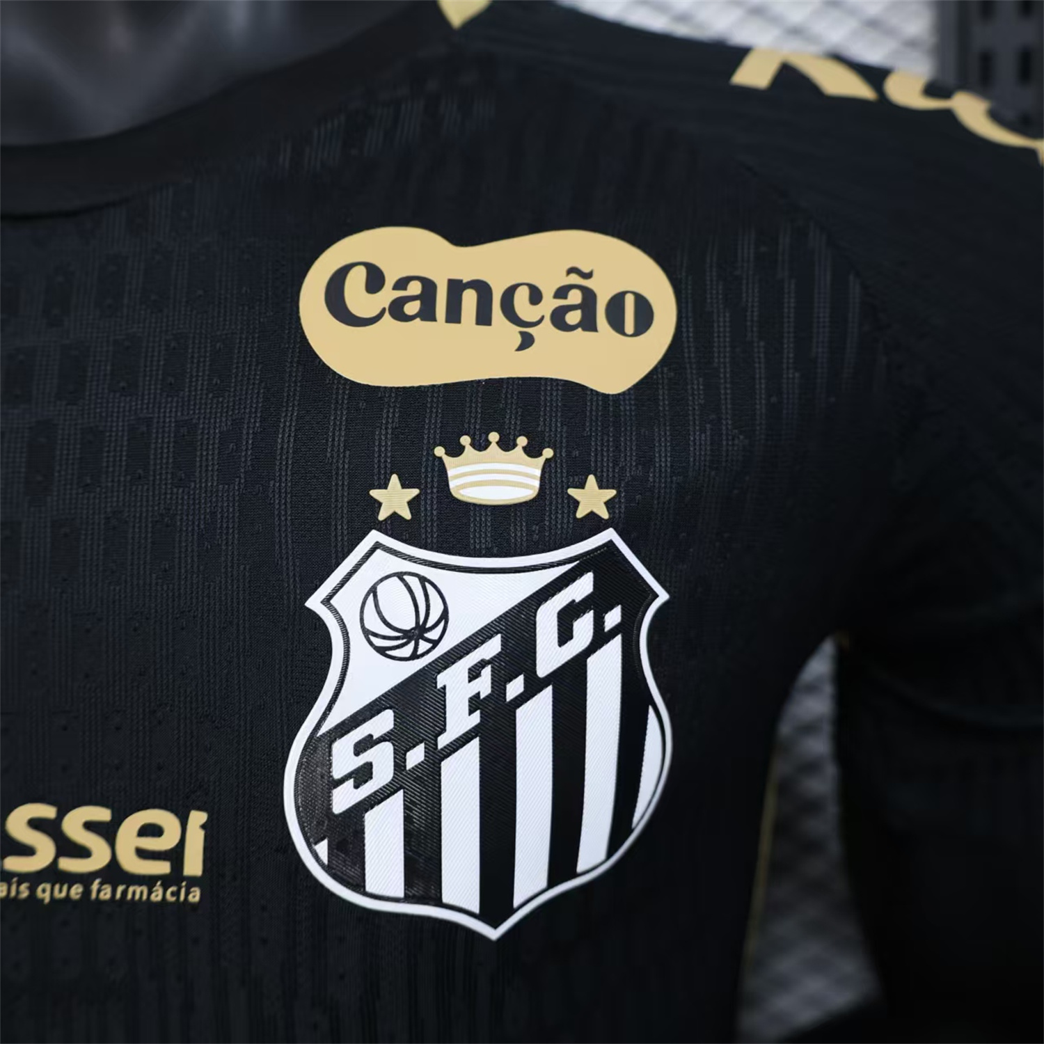 Santos 2025-26 Goalkeeper Black Jersey With Sponsors - Player Version - UnitedFutballJersey