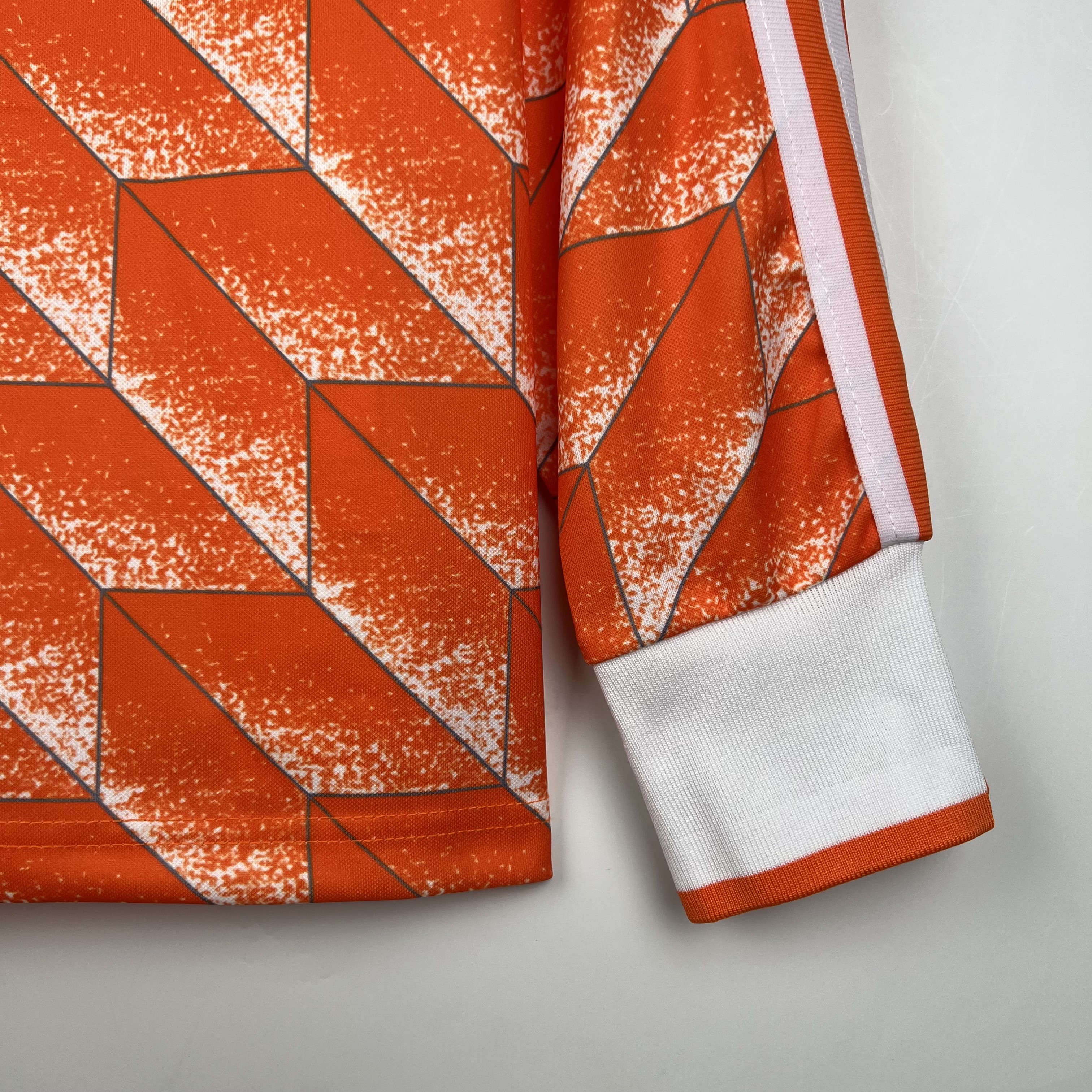 Retro Netherlands1988 Home Stadium Long Sleeve Jersey - UnitedFutballJersey