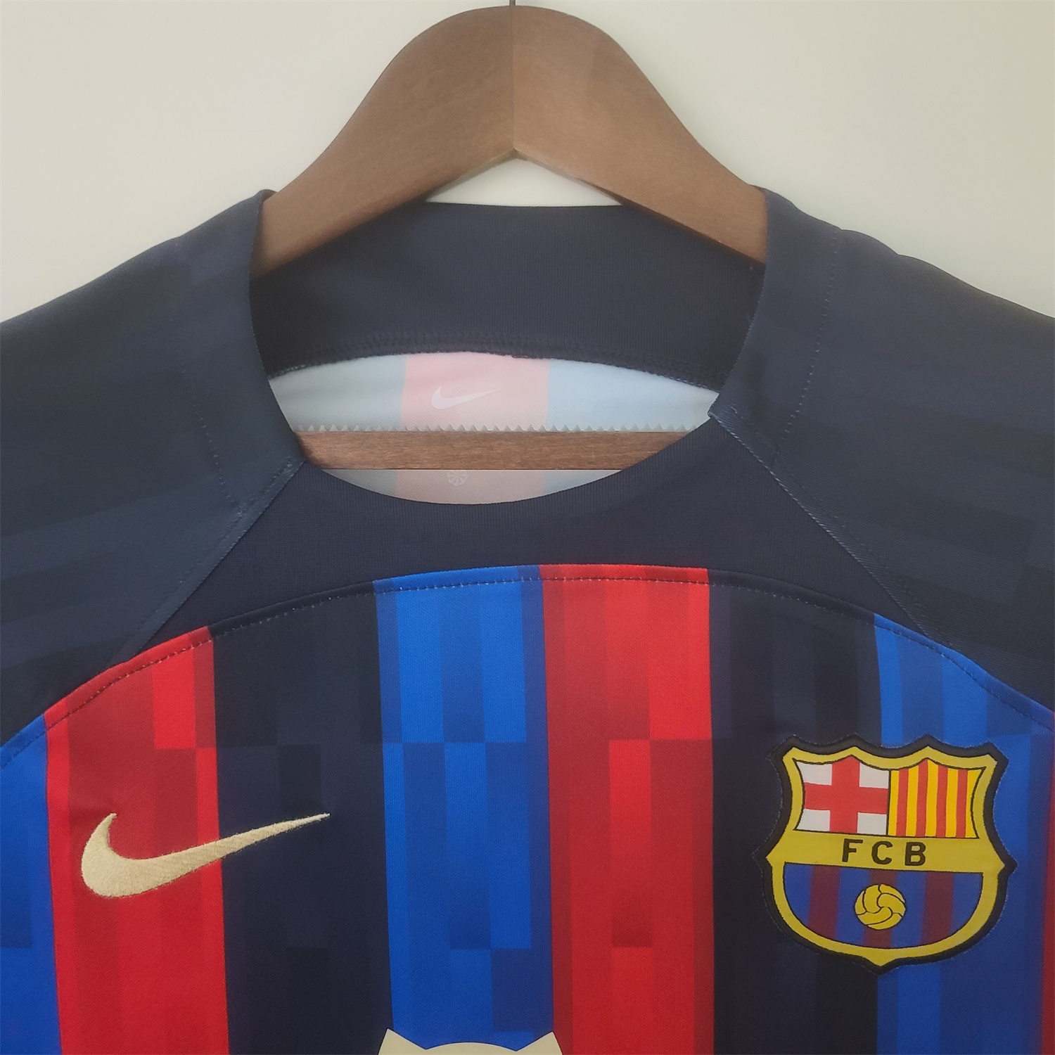 Retro B.A.R.S.A 22-23 Owl Sponsor Home Jersey - UnitedFutballJersey