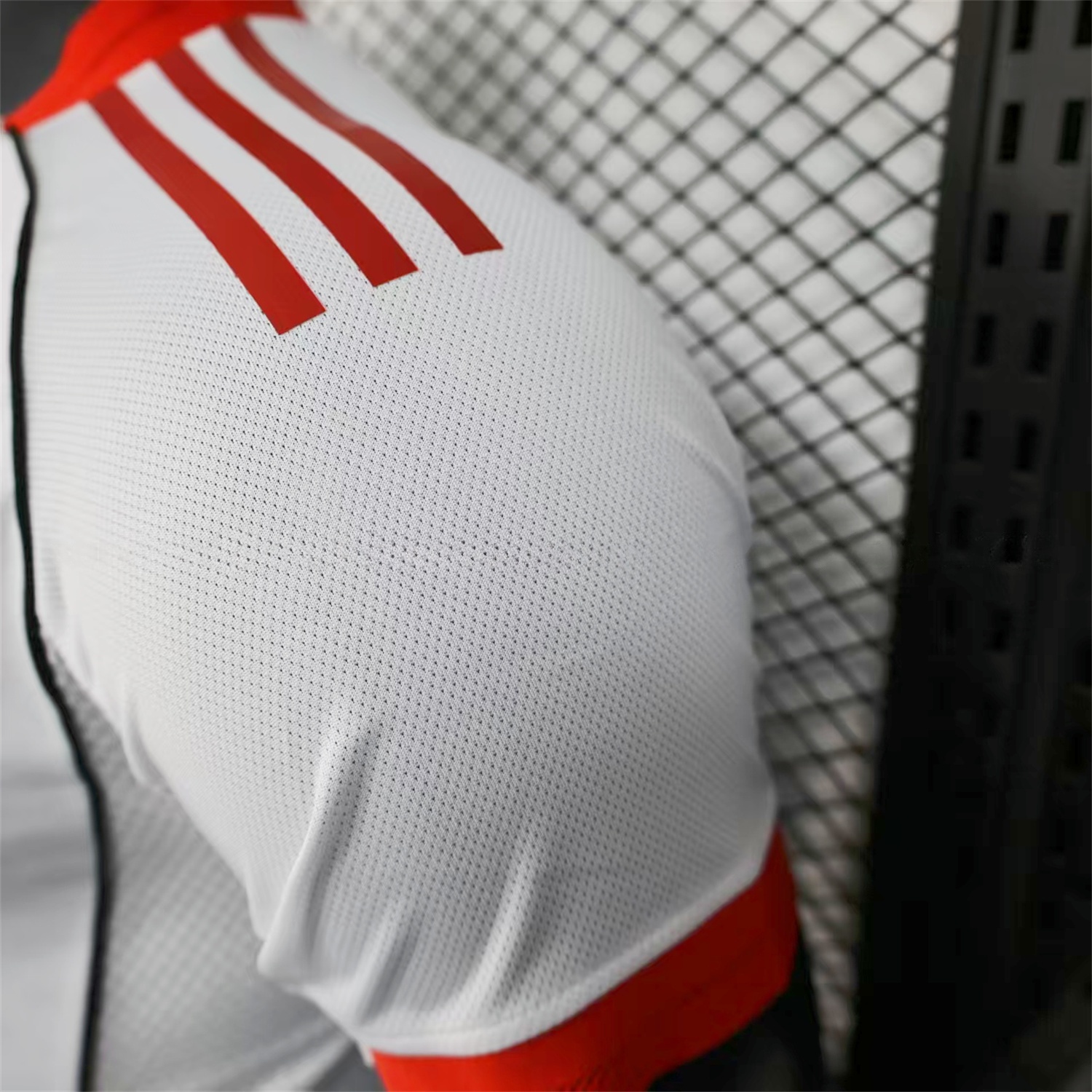 Liver.pool 25-26 Away White Jersey - Player Version - UnitedFutballJersey