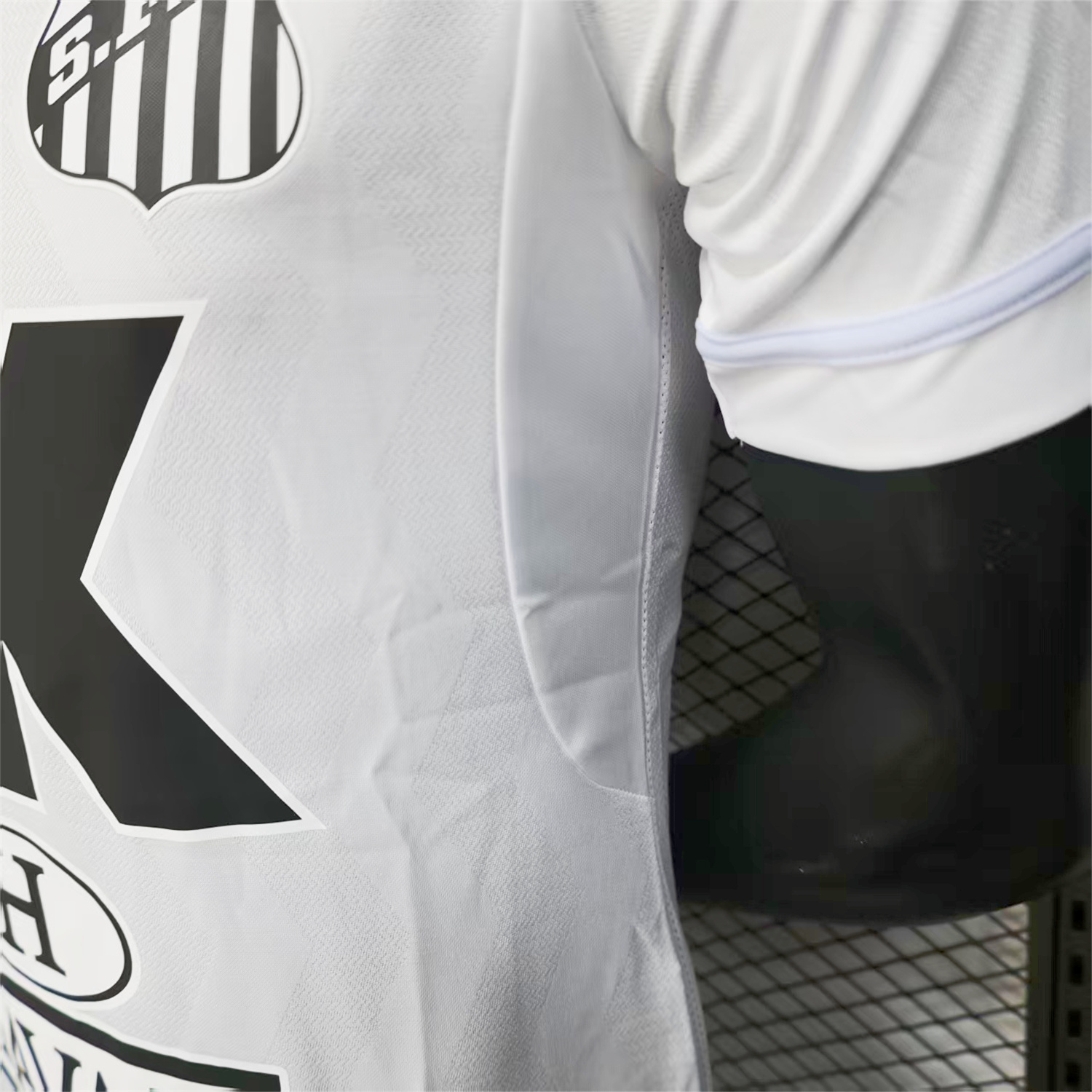 Santos 2025-26 Home White Jersey With Sponsors - Player Version - UnitedFutballJersey