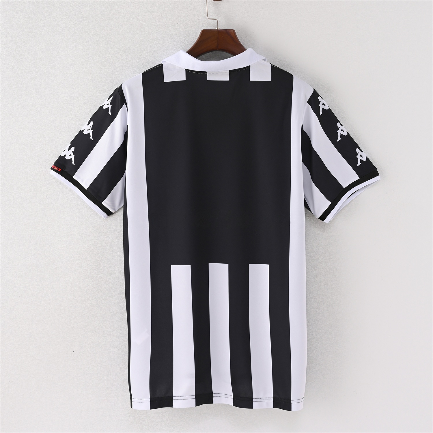 Retro Juventus 1999-00 Home Jersey - UnitedFutballJersey
