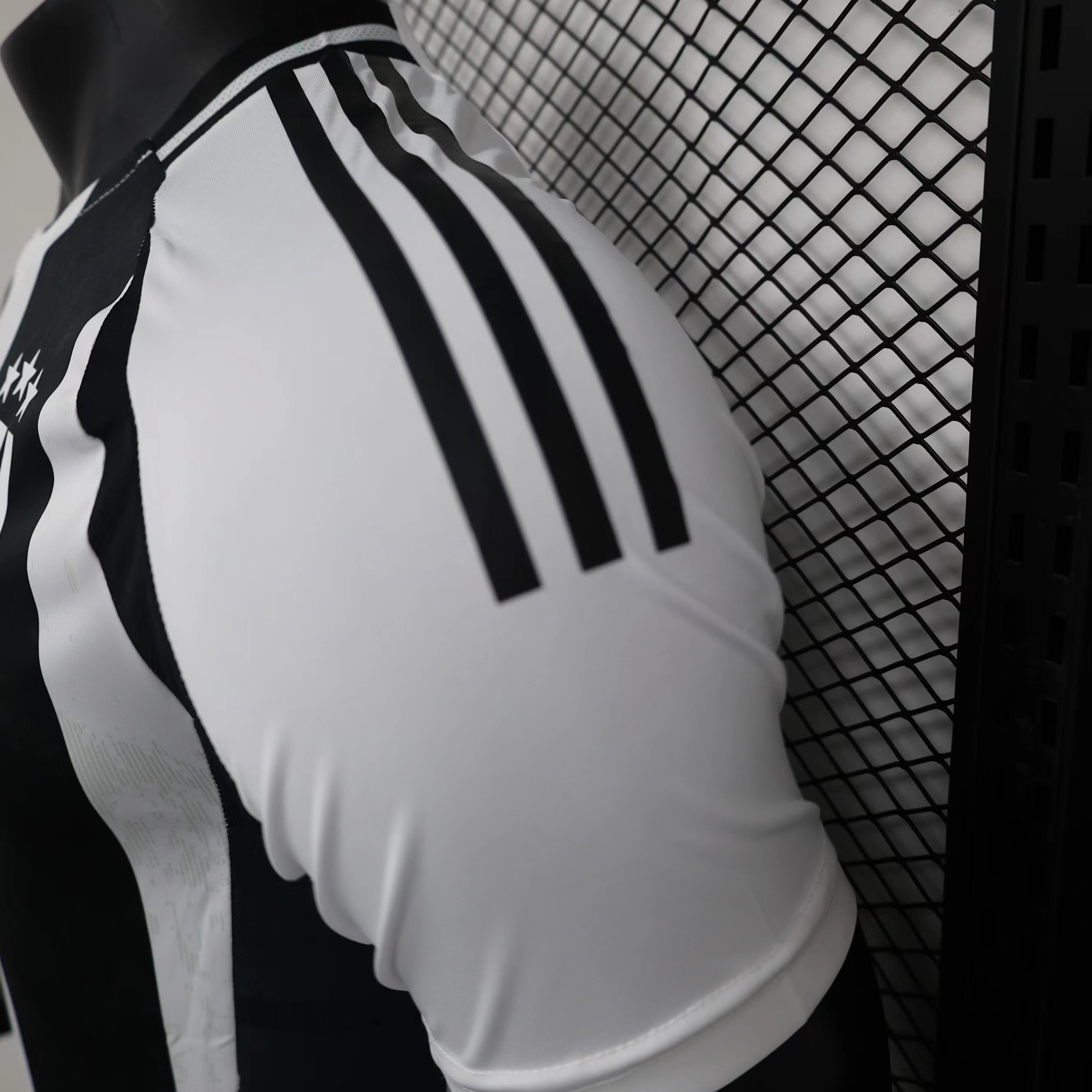 Juventus 24-25 Home Jersey - Player Version - UnitedFutballJersey