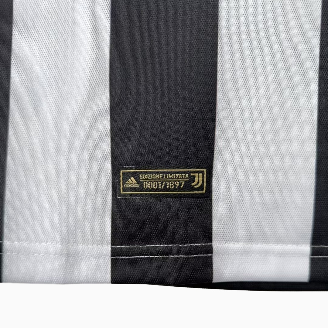 Retro Juventus 2017-18 120th Anniversary Special Edition Jersey - UnitedFutballJersey