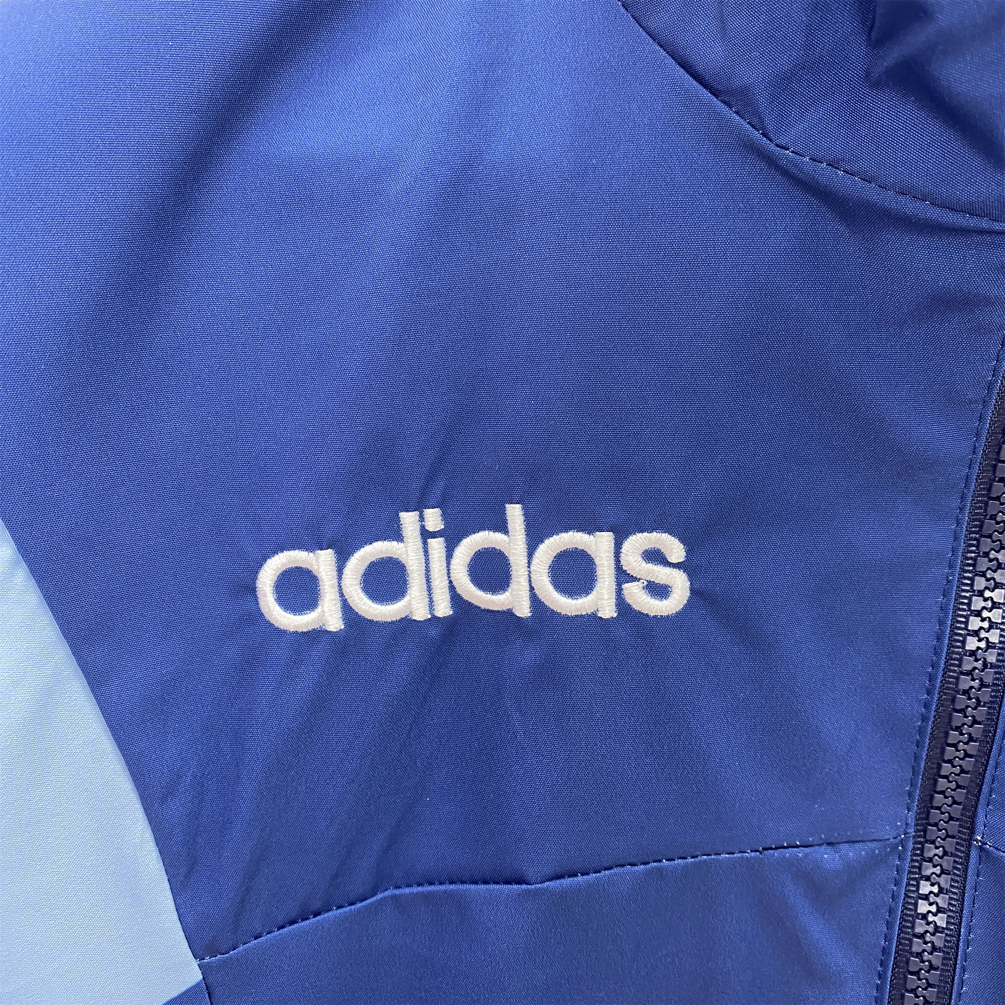 Argentina 24-25 Throwback Windbreaker Jacket - Blue - UnitedFutballJersey