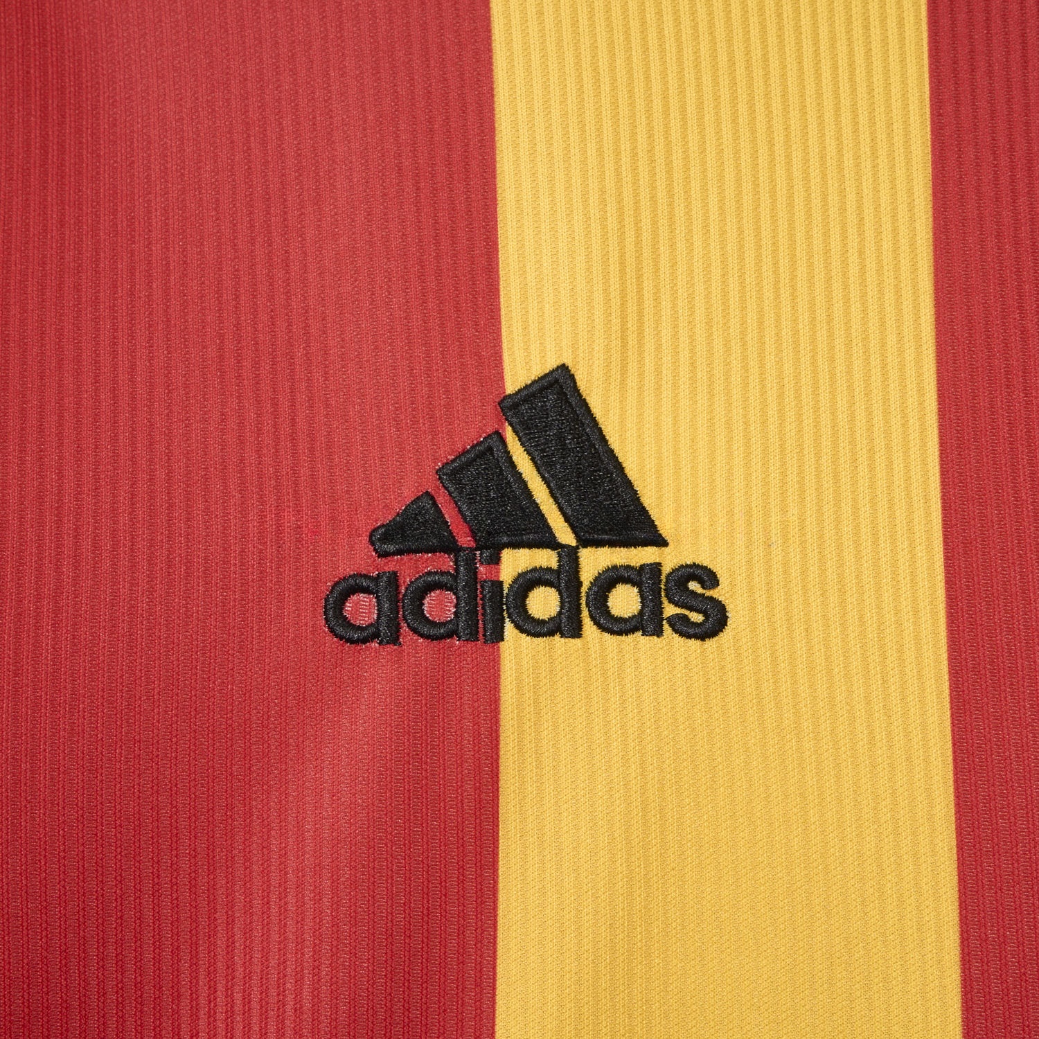 Retro Galatasaray 1999-00 Home Long Sleeves Jersey - UnitedFutballJersey