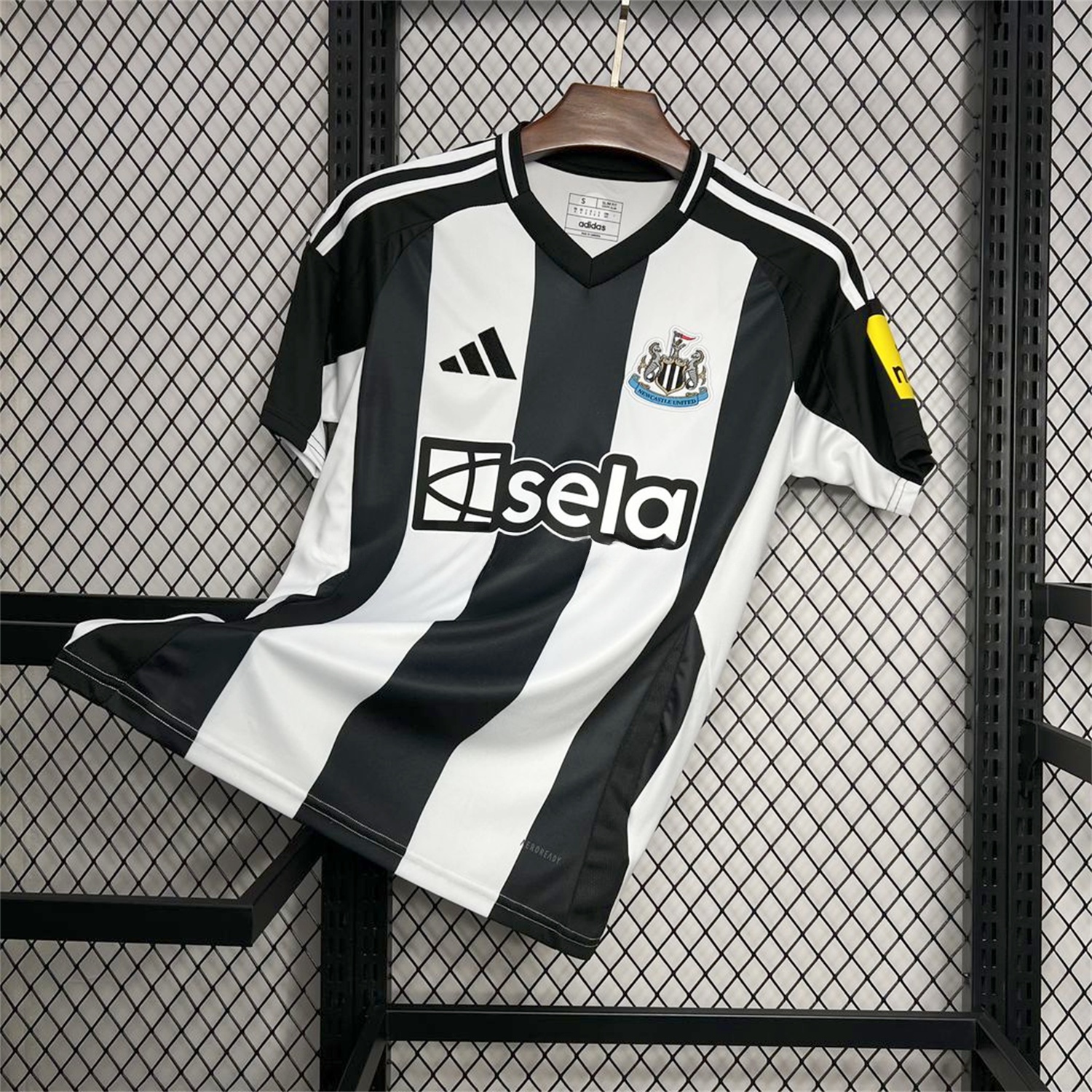 Newcastle United 2025 CARABAO CUP FINAL Home Jersey - Fans Version - UnitedFutballJersey