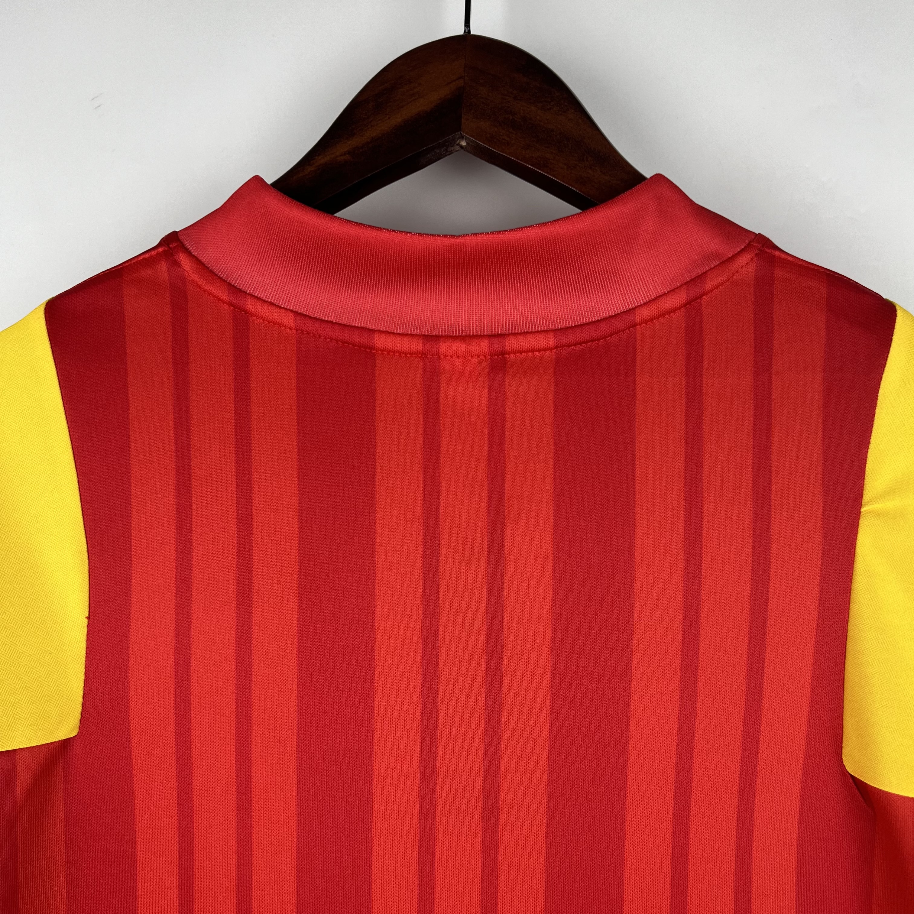 Retro Spain 1992 Home Stadium Jersey - UnitedFutballJersey