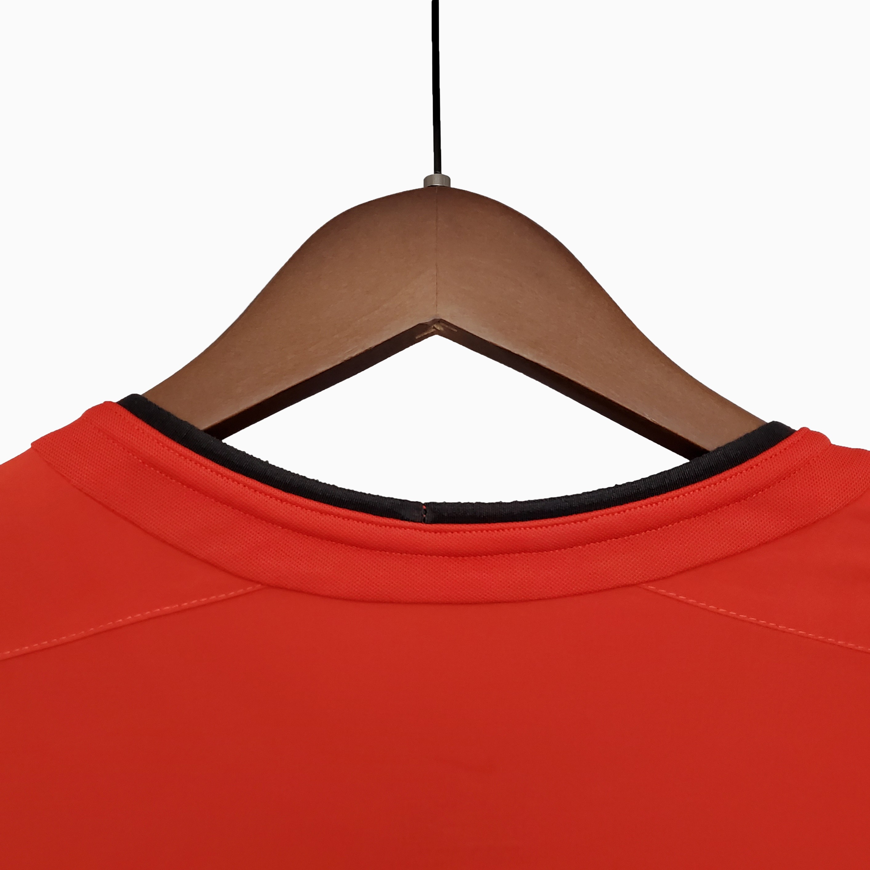Manchester United Retro 04-06 Home Jersey - UnitedFutballJersey