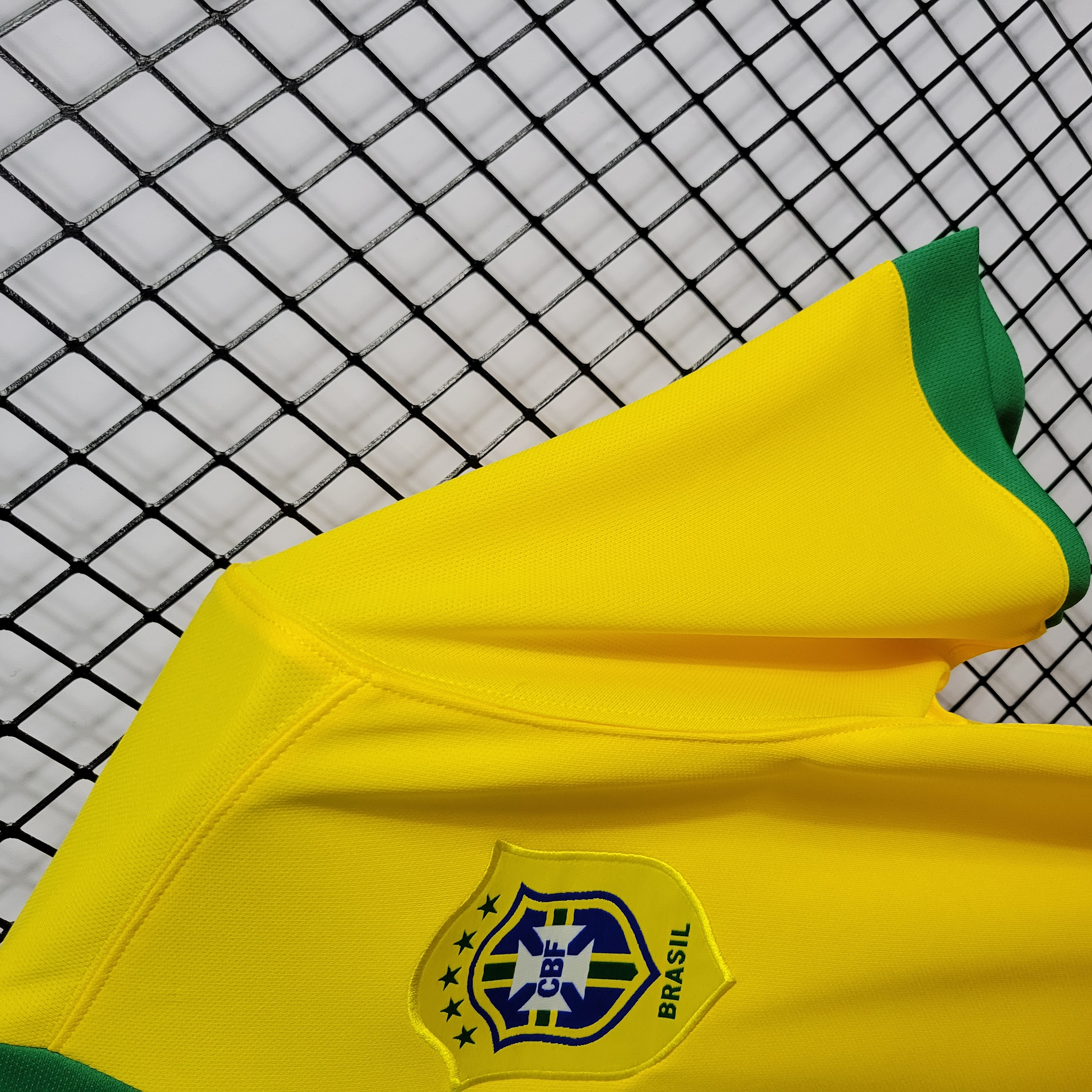 Retro Brazil 2006 Home Stadium Jersey - UnitedFutballJersey