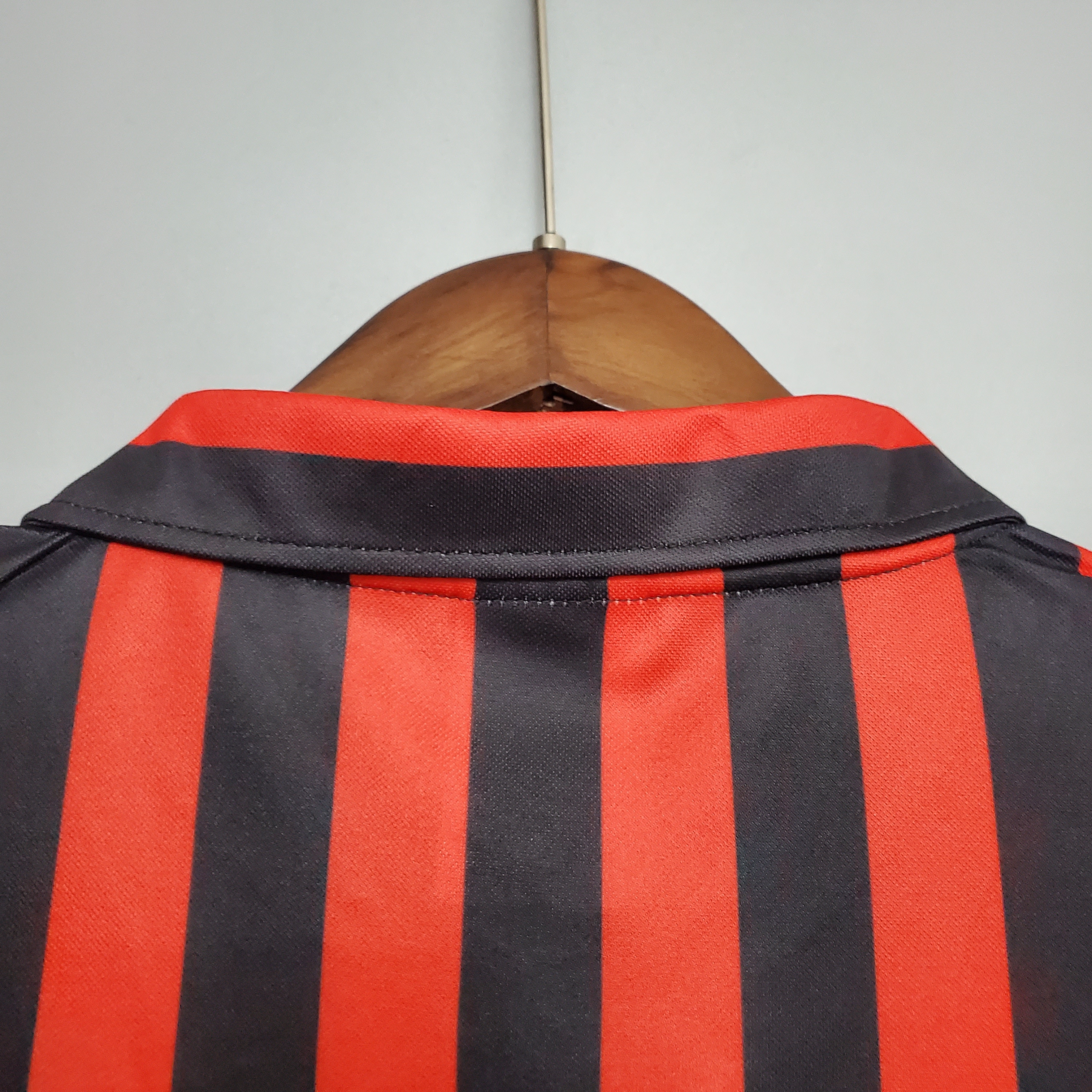 Retro AC Milan 99-00 Home Stadium Jersey - UnitedFutballJersey