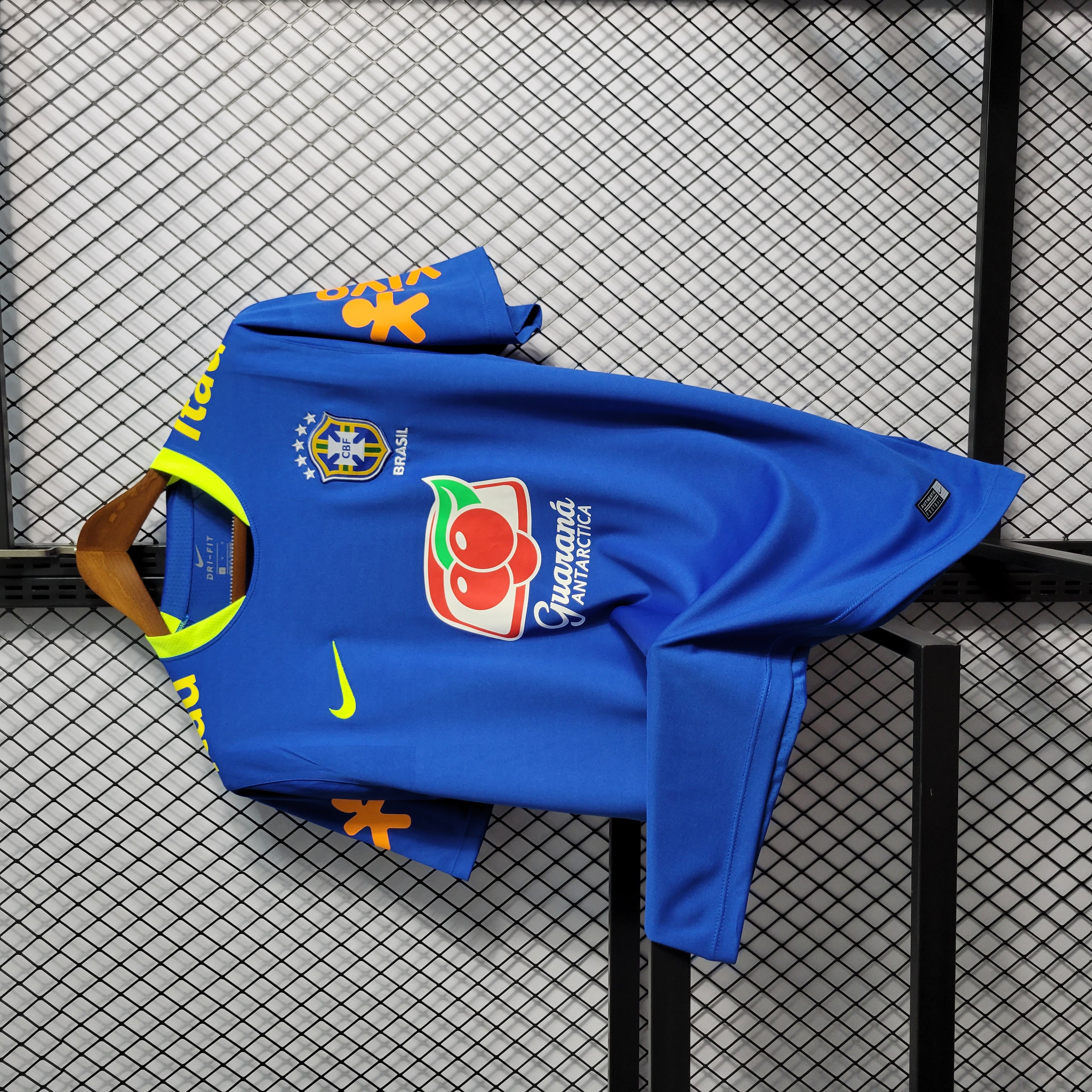 Retro Brazil 2020 Blue Training Jersey - UnitedFutballJersey