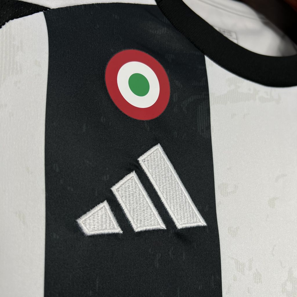 Juventus 24-25 Home Stadium Jersey With Chest Patch - Fans Version - UnitedFutballJersey