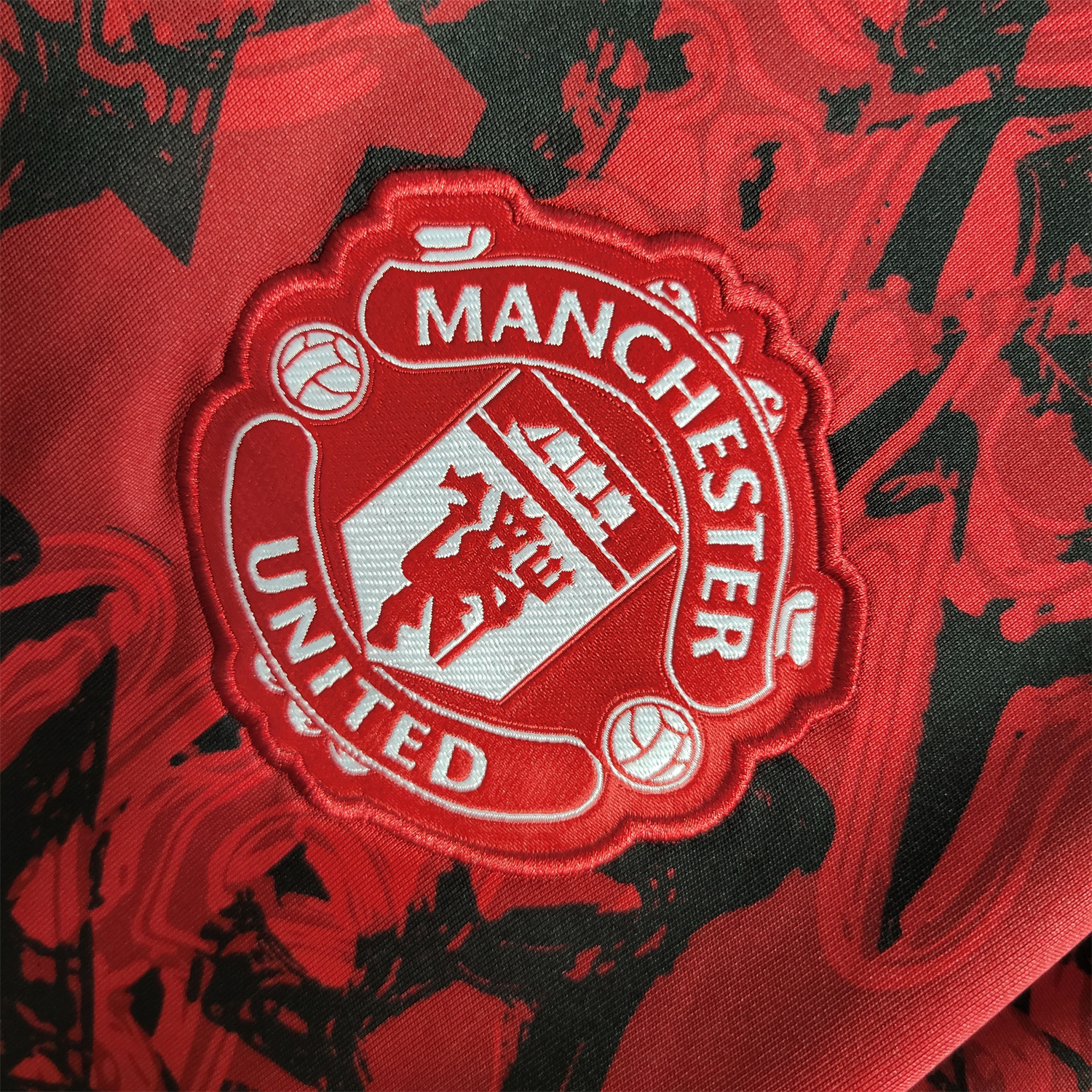 Manchester United 23-24 Red Black Training Jersey - Fans Version - UnitedFutballJersey