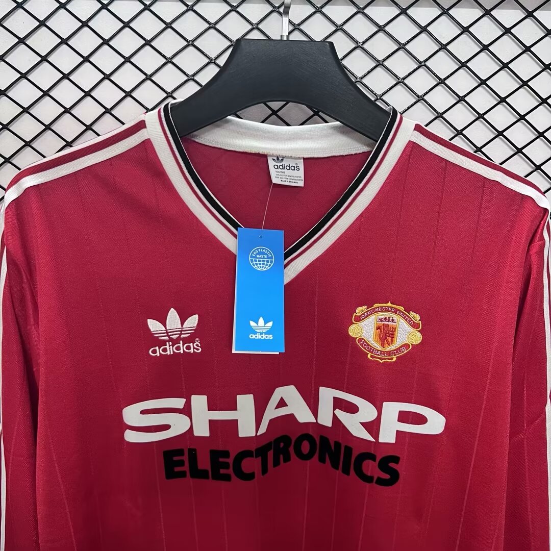 Manchester United Retro 82-83 Home Long Sleeve Jersey - UnitedFutballJersey