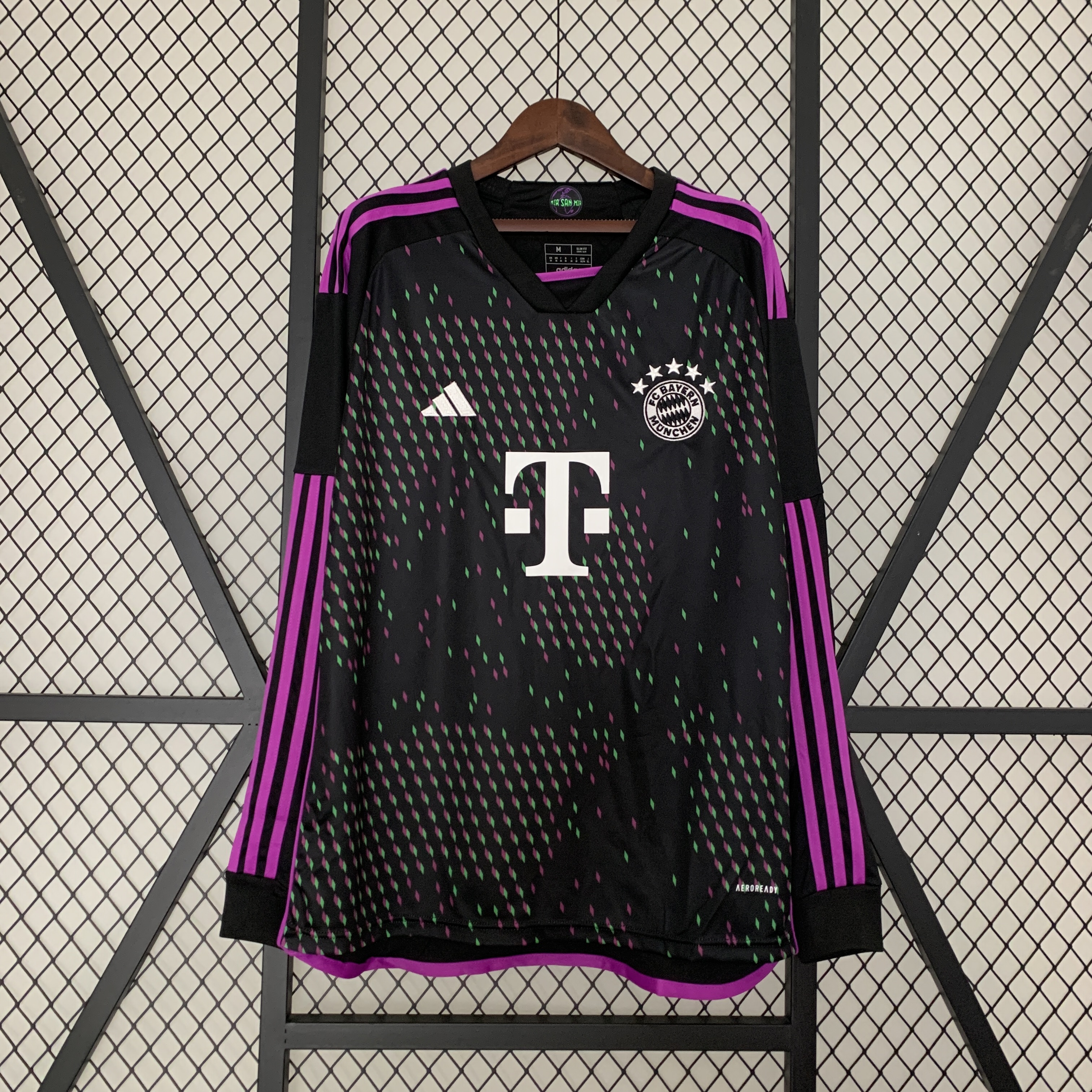 Bayern Munich 23-24 Away Long Sleeve Jersey - Fans Version - UnitedFutballJersey