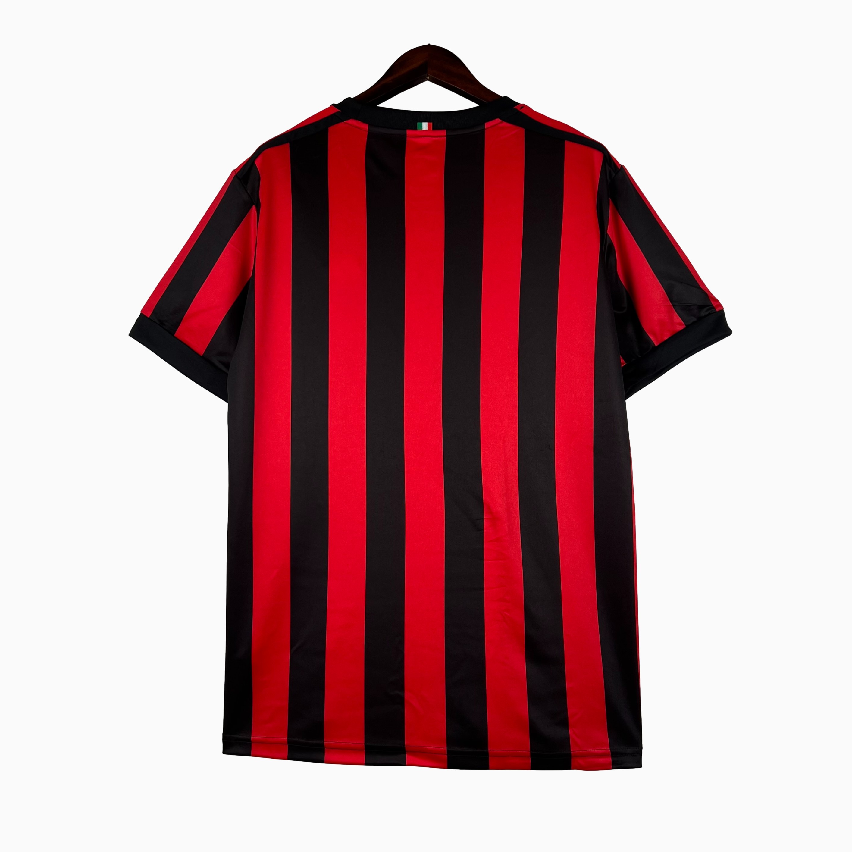 Retro AC Milan 2017-18 Home Stadium Jersey - UnitedFutballJersey