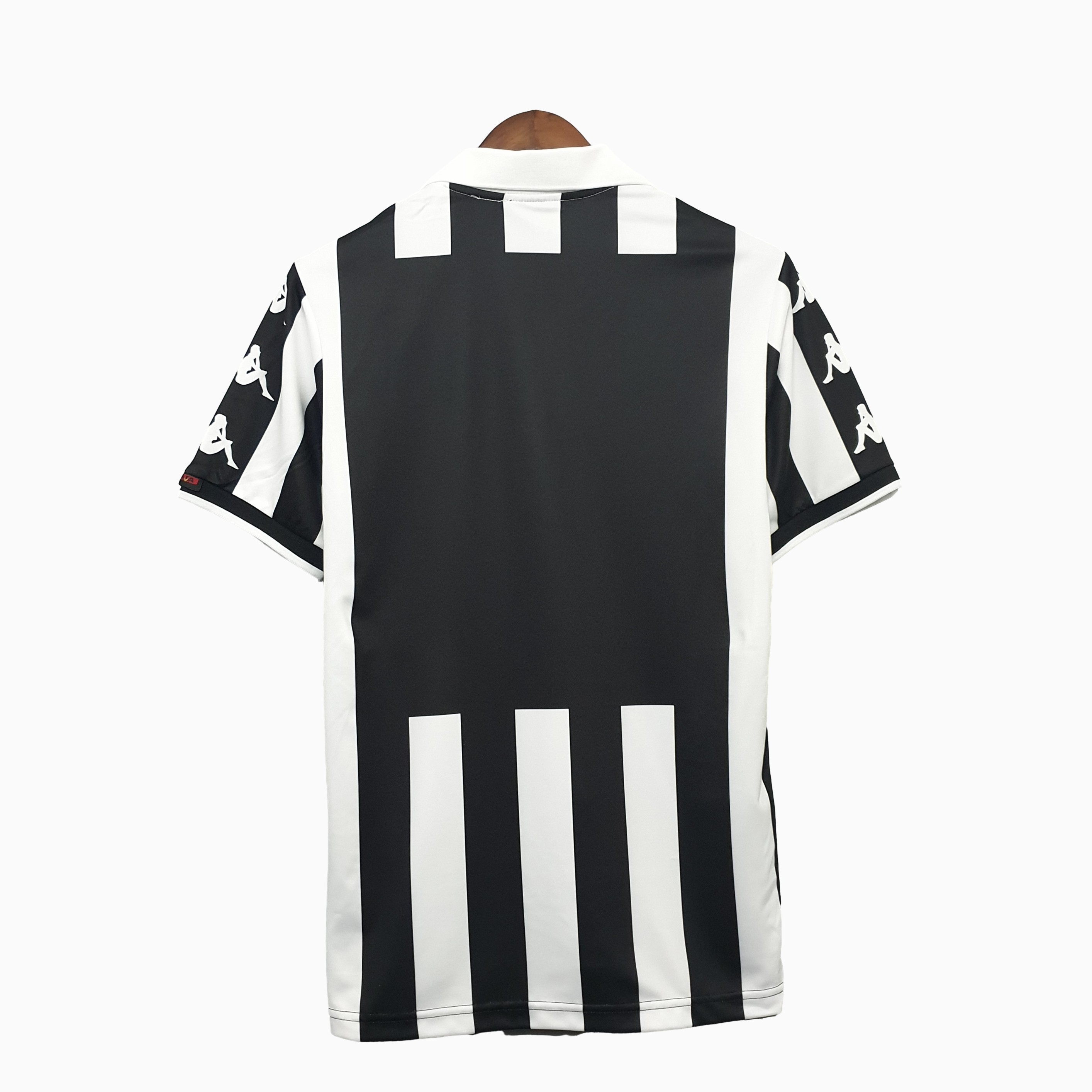 Retro Juventus 1999-00 Home Stadium Jersey - UnitedFutballJersey