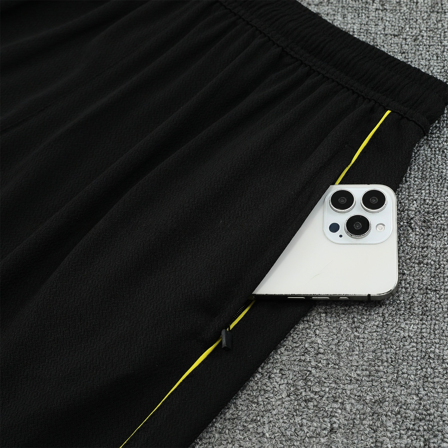 Dortmund 25-26 Short-Sleeve Training Set - Black Top & Black Shorts - UnitedFutballJersey