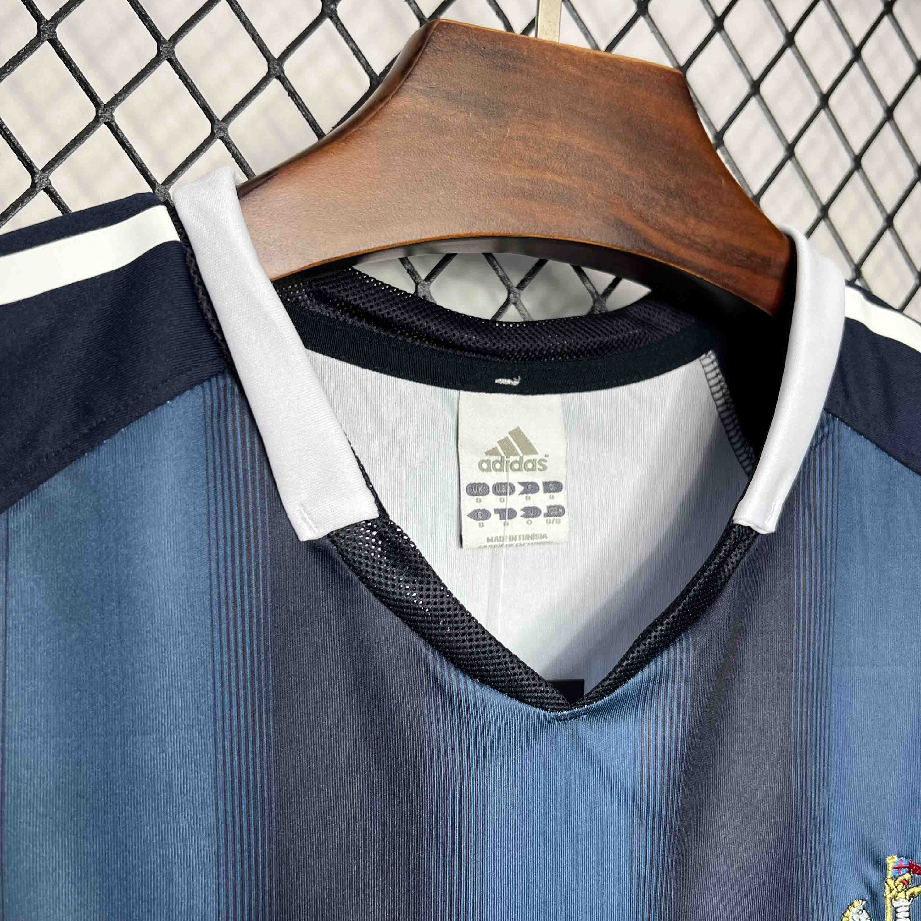 Retro Newcastle United 2004-05 Away Jersey - UnitedFutballJersey