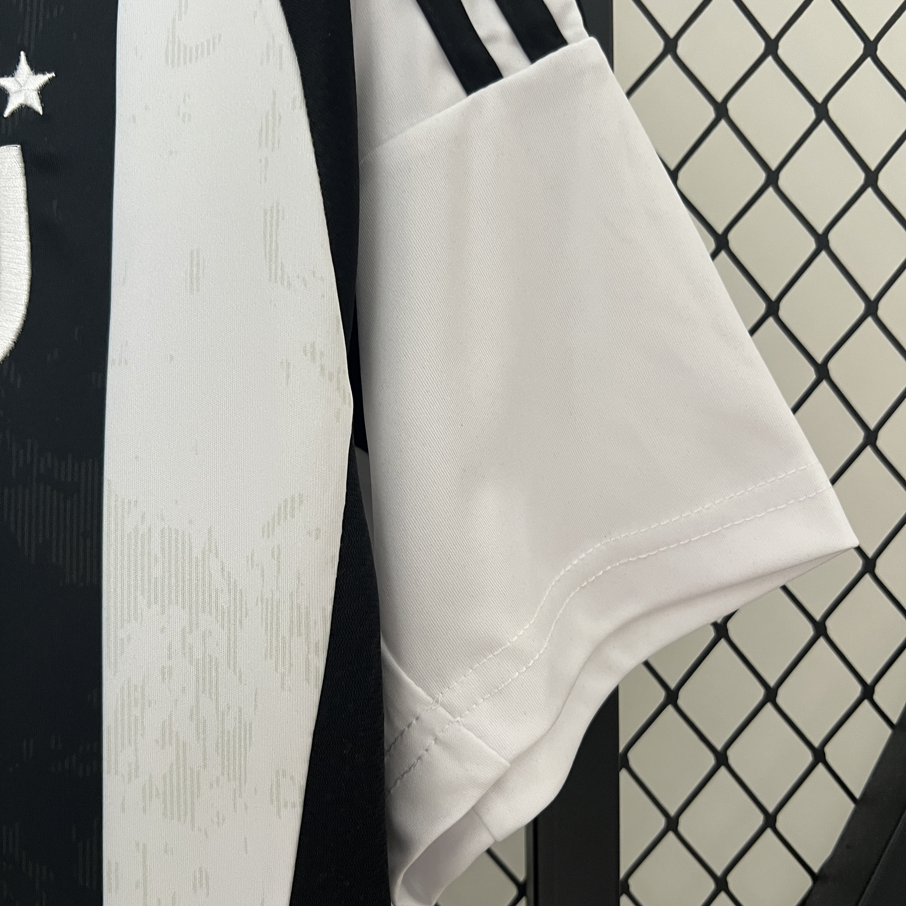 Juventus 24-25 Home Stadium Jersey - Fans Version - UnitedFutballJersey