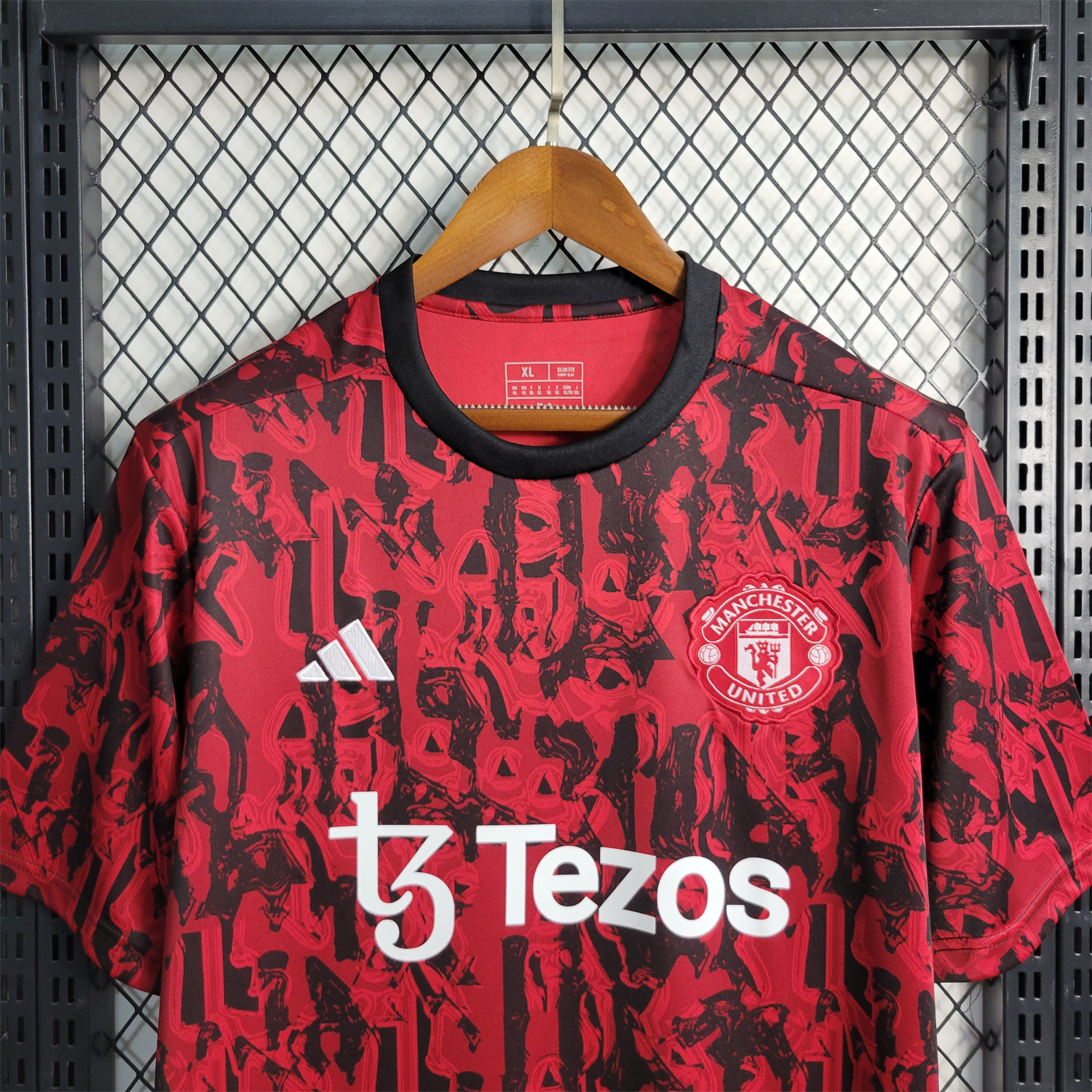Manchester United 23-24 Red Black Training Jersey - Fans Version - UnitedFutballJersey