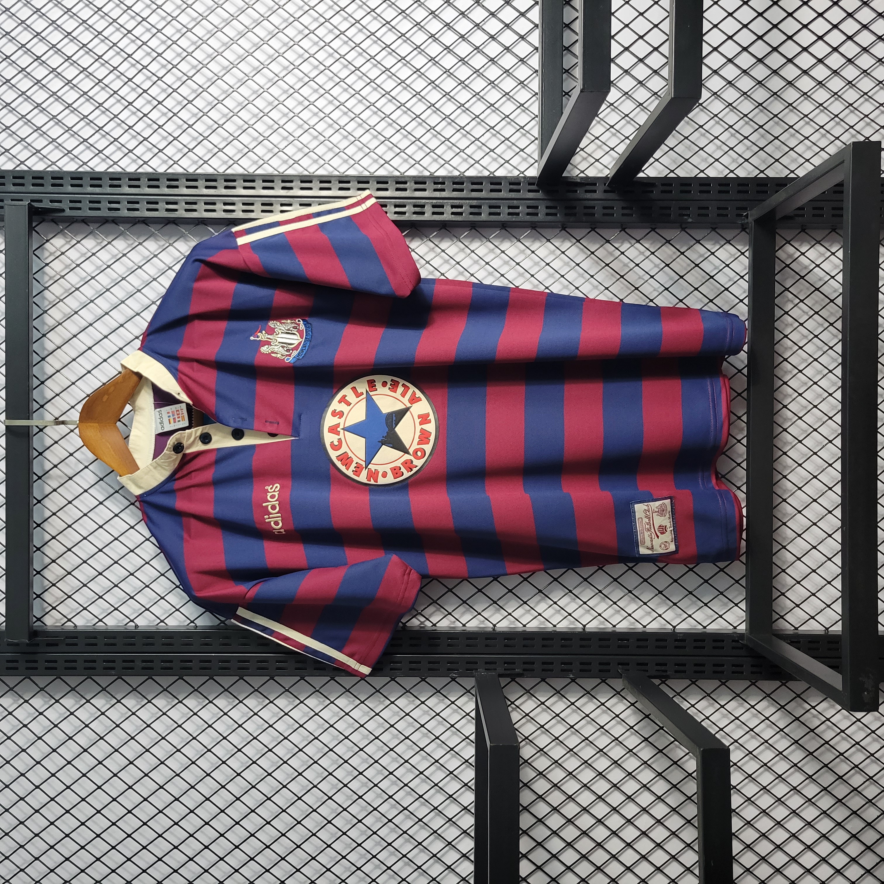Retro Newcastle United 1995-96 Away Stadium Jersey - UnitedFutballJersey