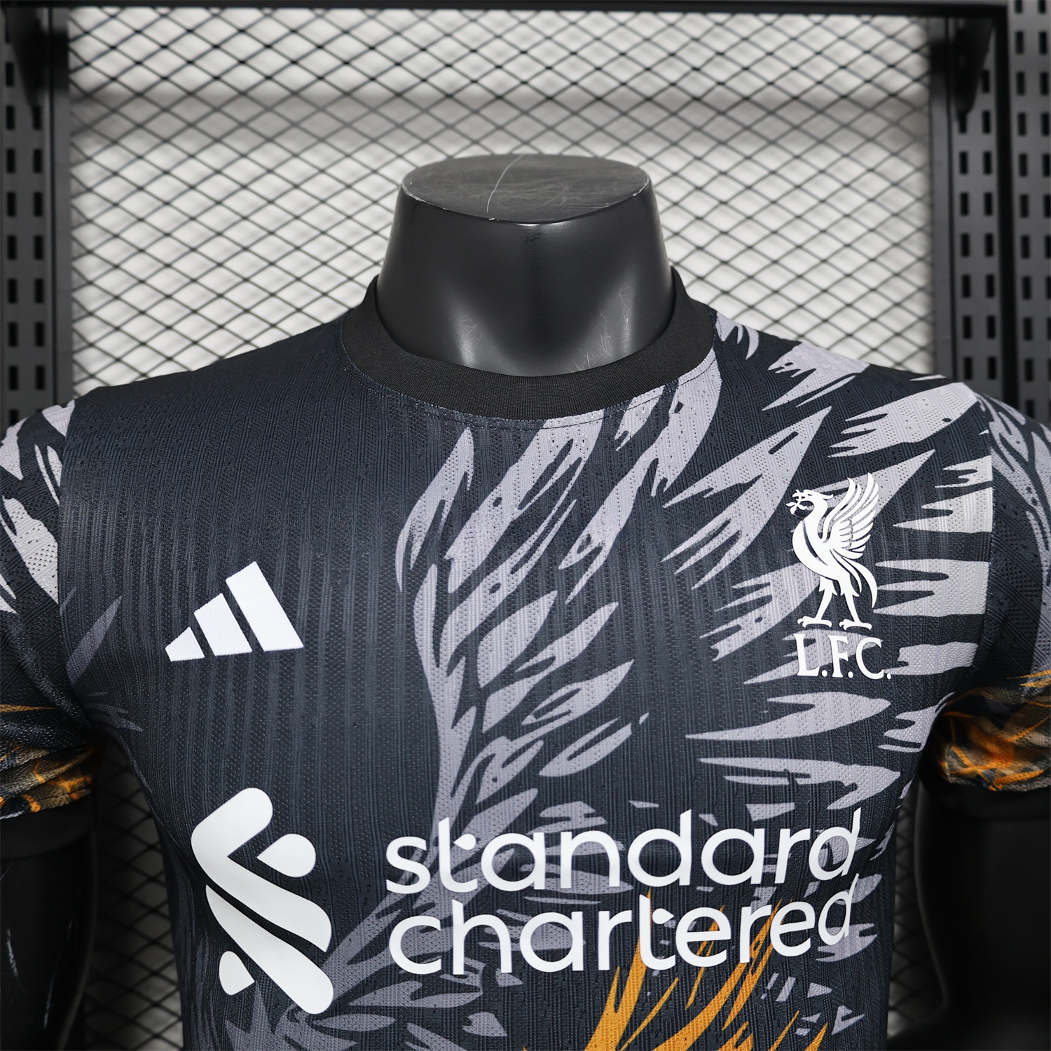 Liver.pool 25-26 Orange Liver.pool Bird Black Special Jersey - Player Version - UnitedFutballJersey