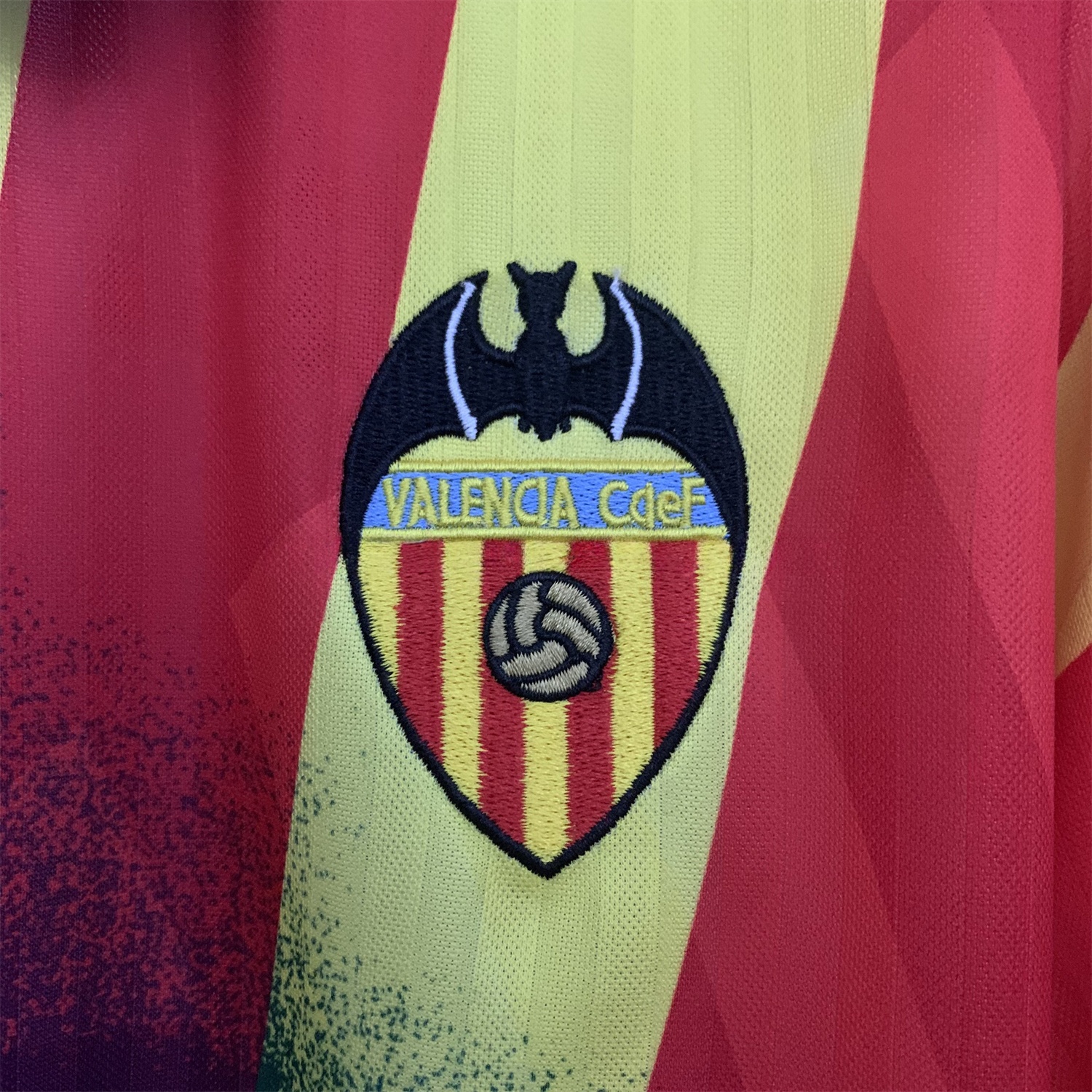Retro Valencia 1995-96 Away Jersey - UnitedFutballJersey