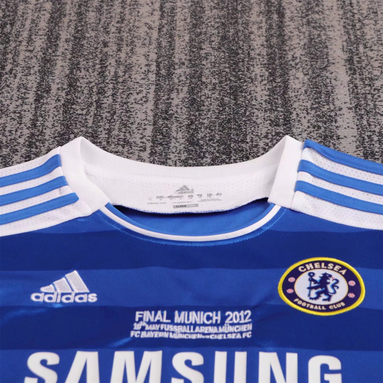 Retro C.H.E.L.S.E.A 2011-12 Champions League Final Home Kids Kit - UnitedFutballJersey