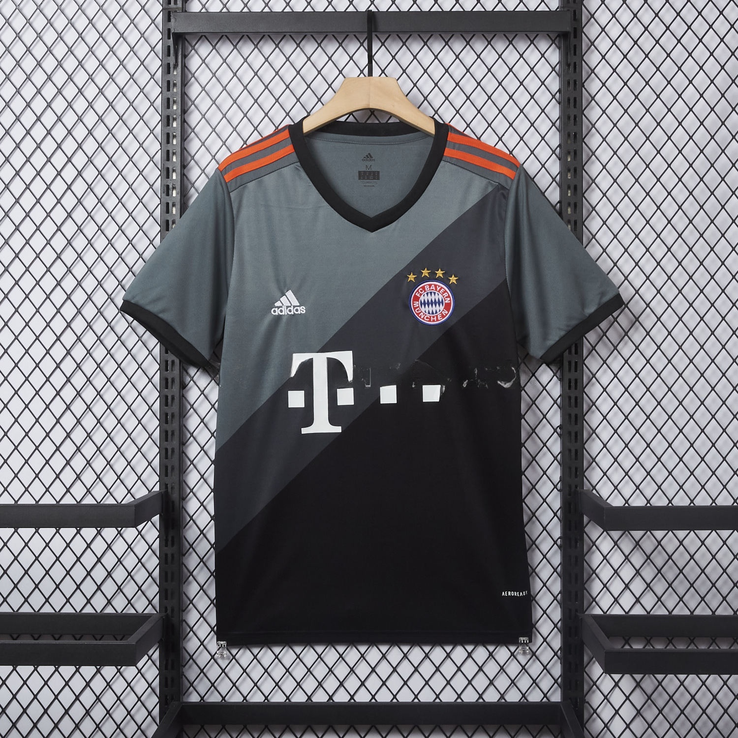 Retro Bayern Munich 2016-17 Away Jersey - UnitedFutballJersey