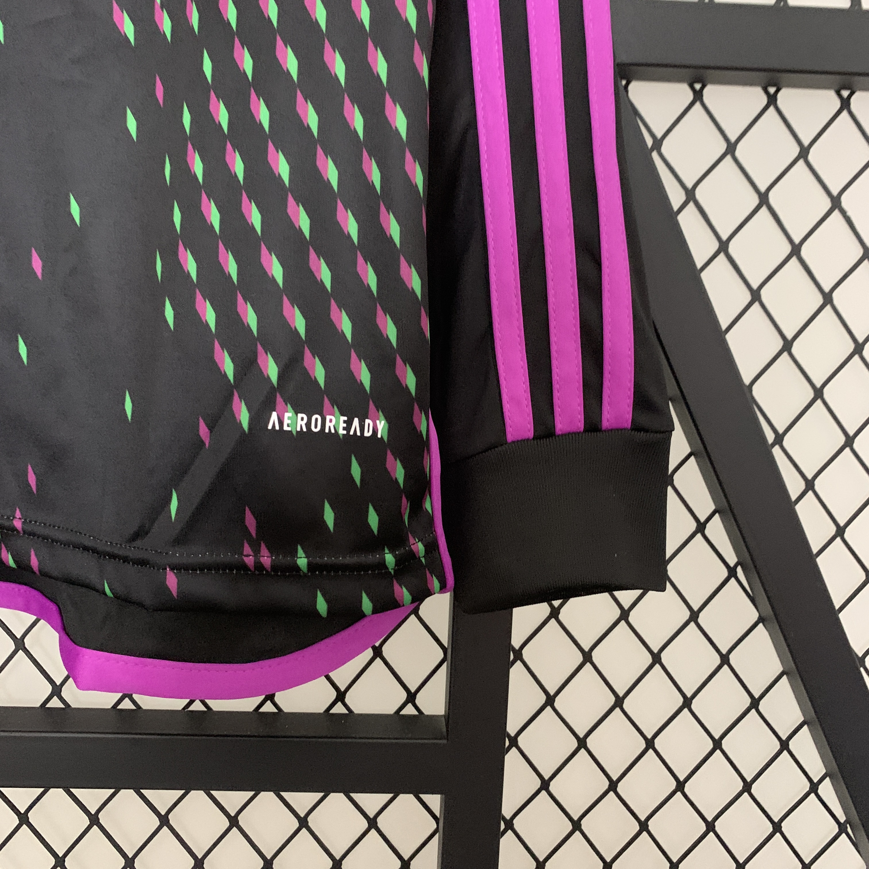 Bayern Munich 23-24 Away Long Sleeve Jersey - Fans Version - UnitedFutballJersey