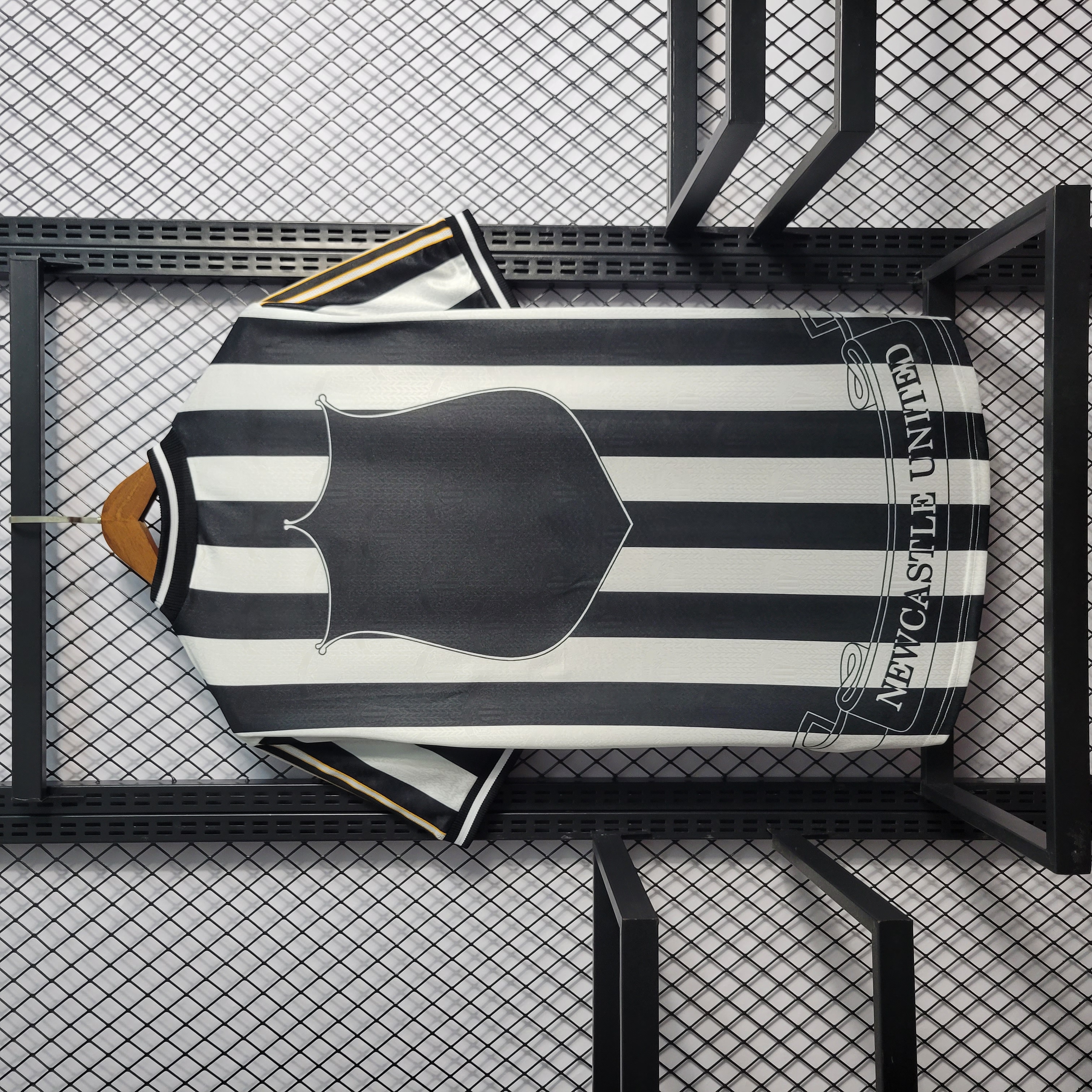 Retro Newcastle United 1995-97 Home Stadium Jersey - UnitedFutballJersey