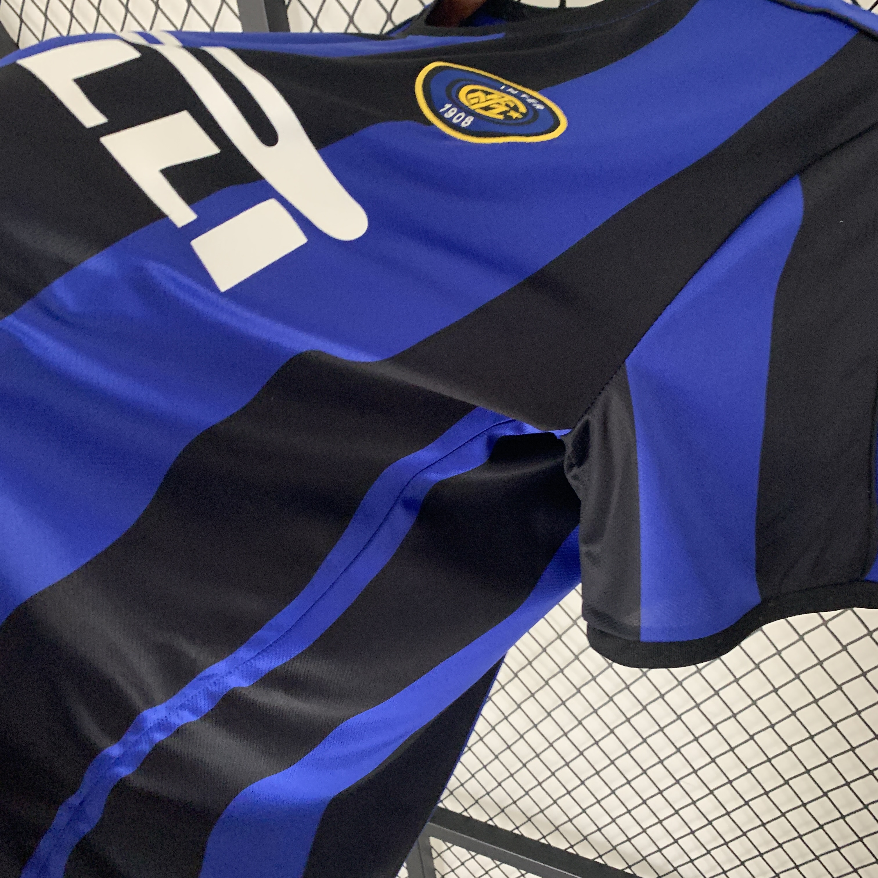 Retro Inter Milan 1999-00 Home Stadium Jersey - UnitedFutballJersey