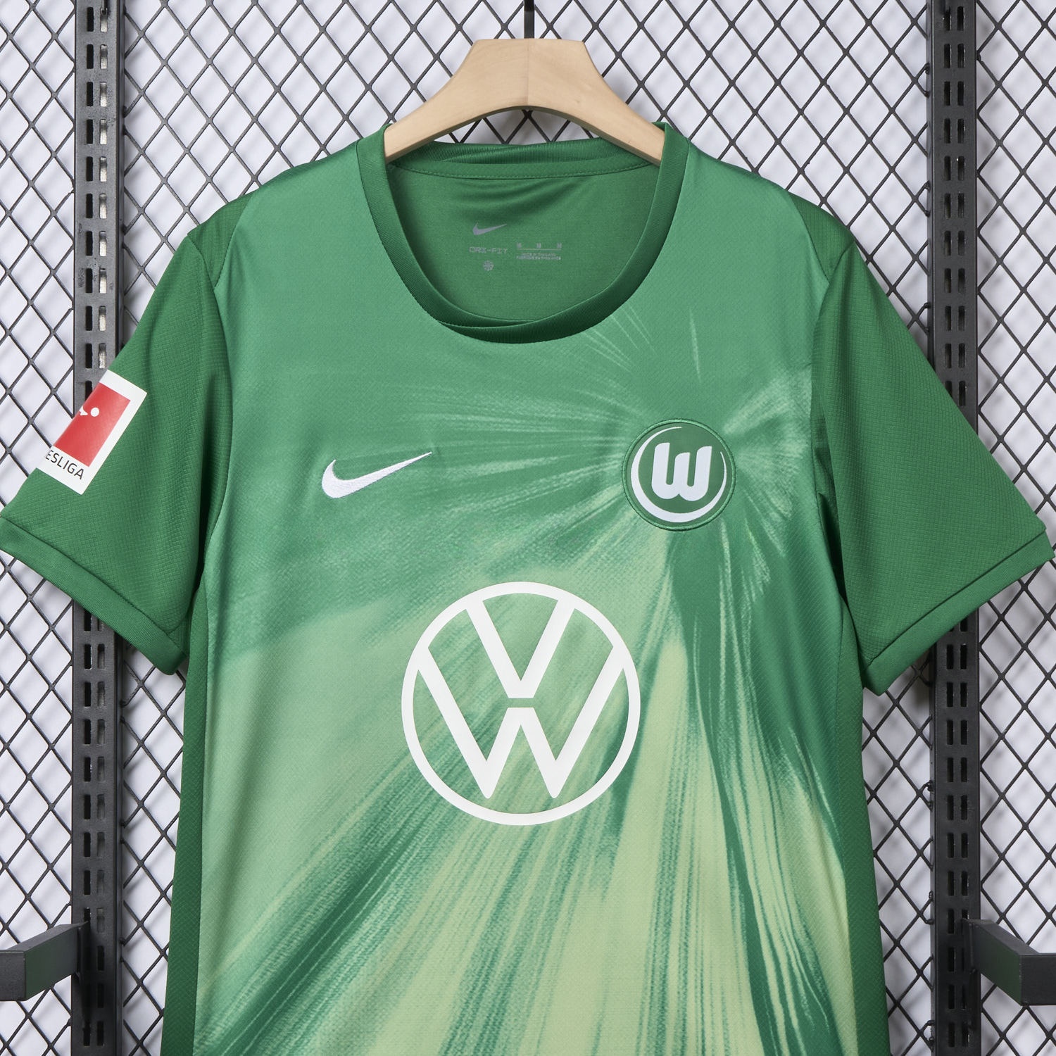 Wolfsburg 25-26 Home Jersey - Fans Version - UnitedFutballJersey