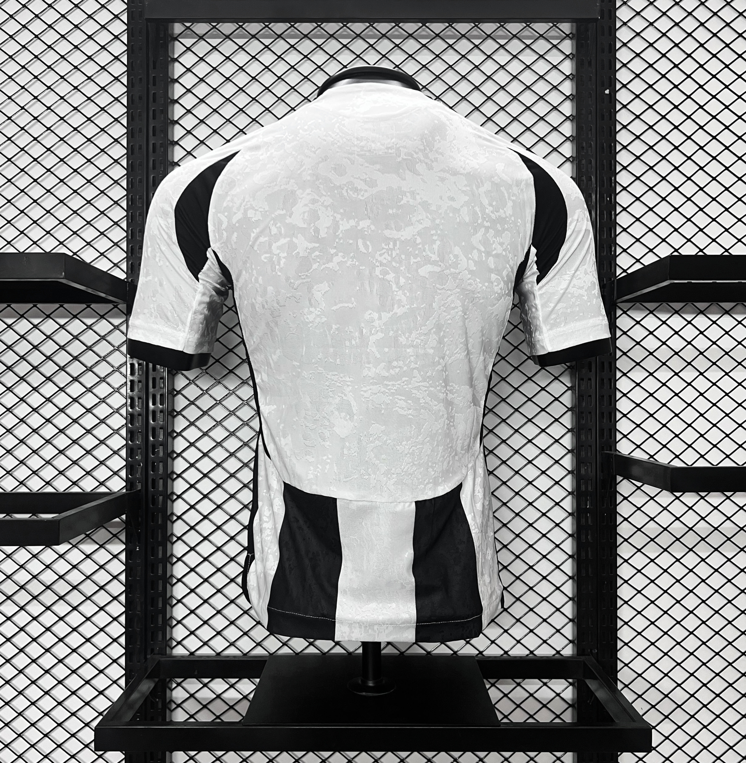 Juventus 24-25 Home Stadium Jersey - Player Version - UnitedFutballJersey