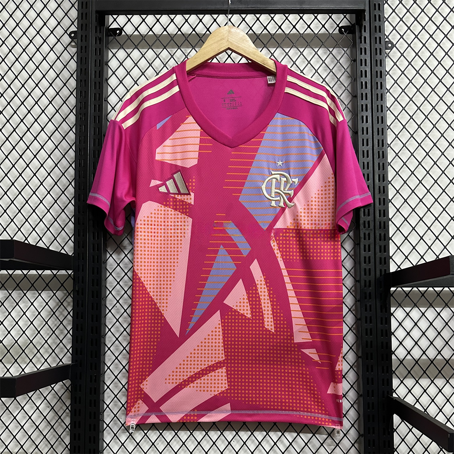 Flamengo 25-26 Pink Goalkeeper Jersey - Fans Version - UnitedFutballJersey