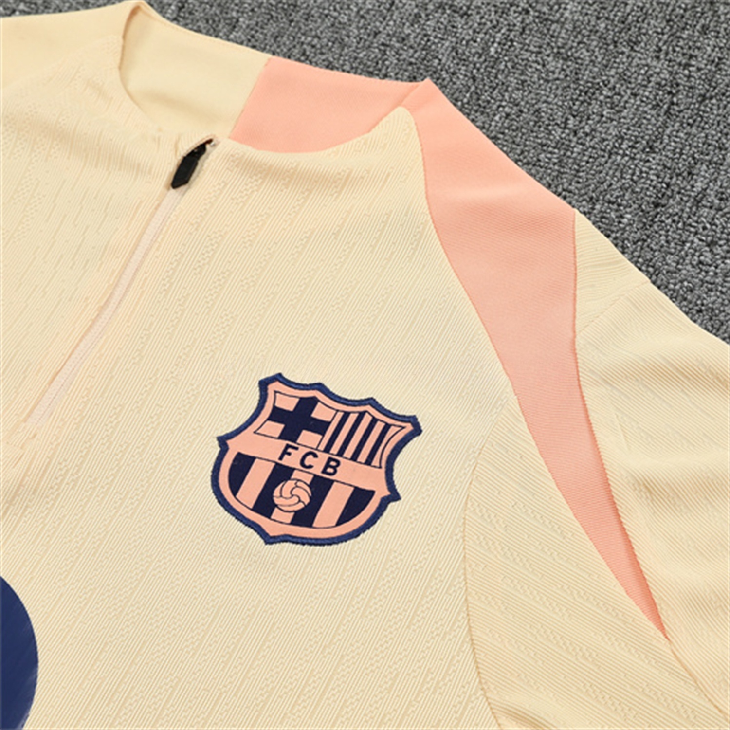 Barcelona 25-26 Kids Long Sleeve Training Set - Player Version - Light Yellow Top and Blue Pants - UnitedFutballJersey