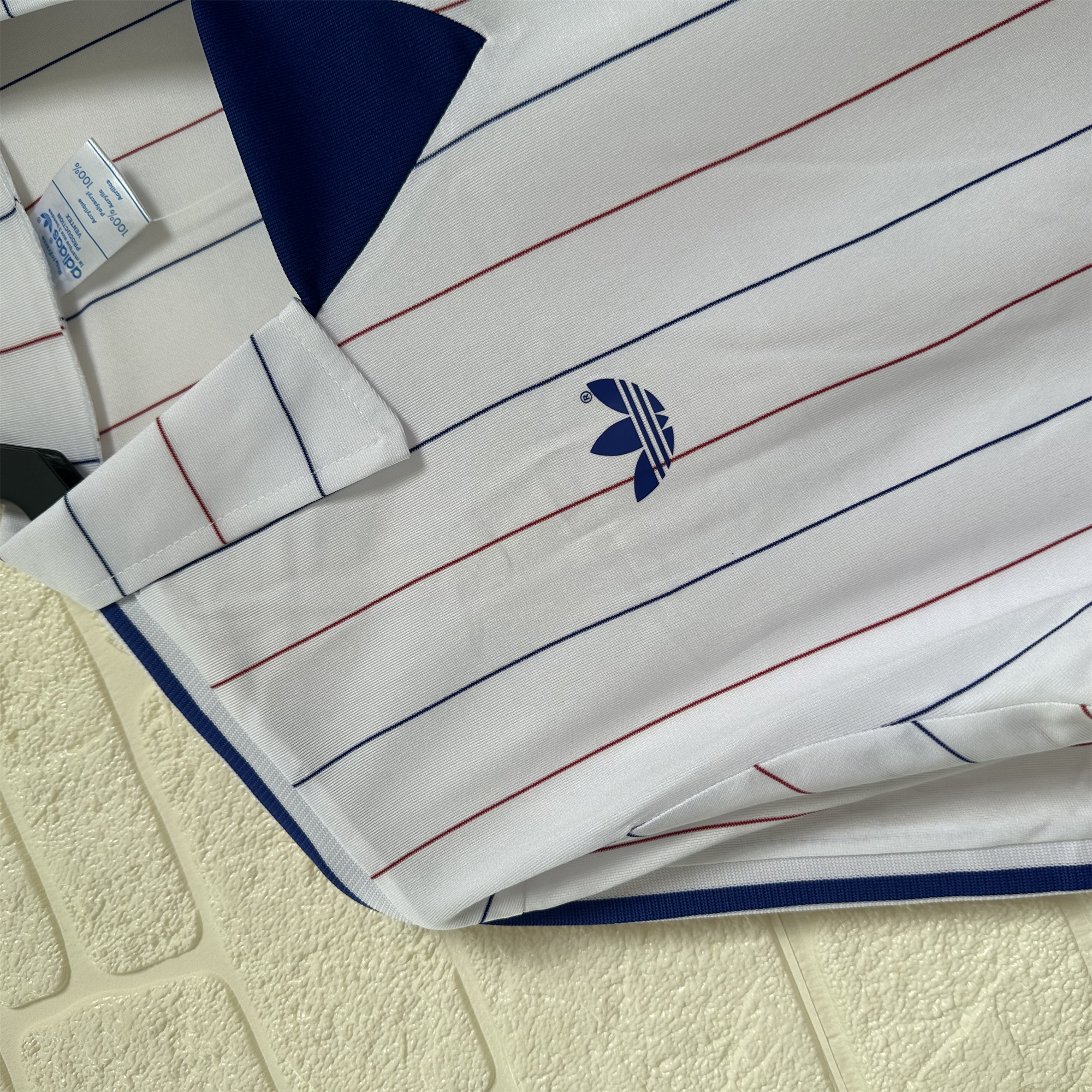 Retro France 1980-82 Away Long Sleeve Jersey - UnitedFutballJersey