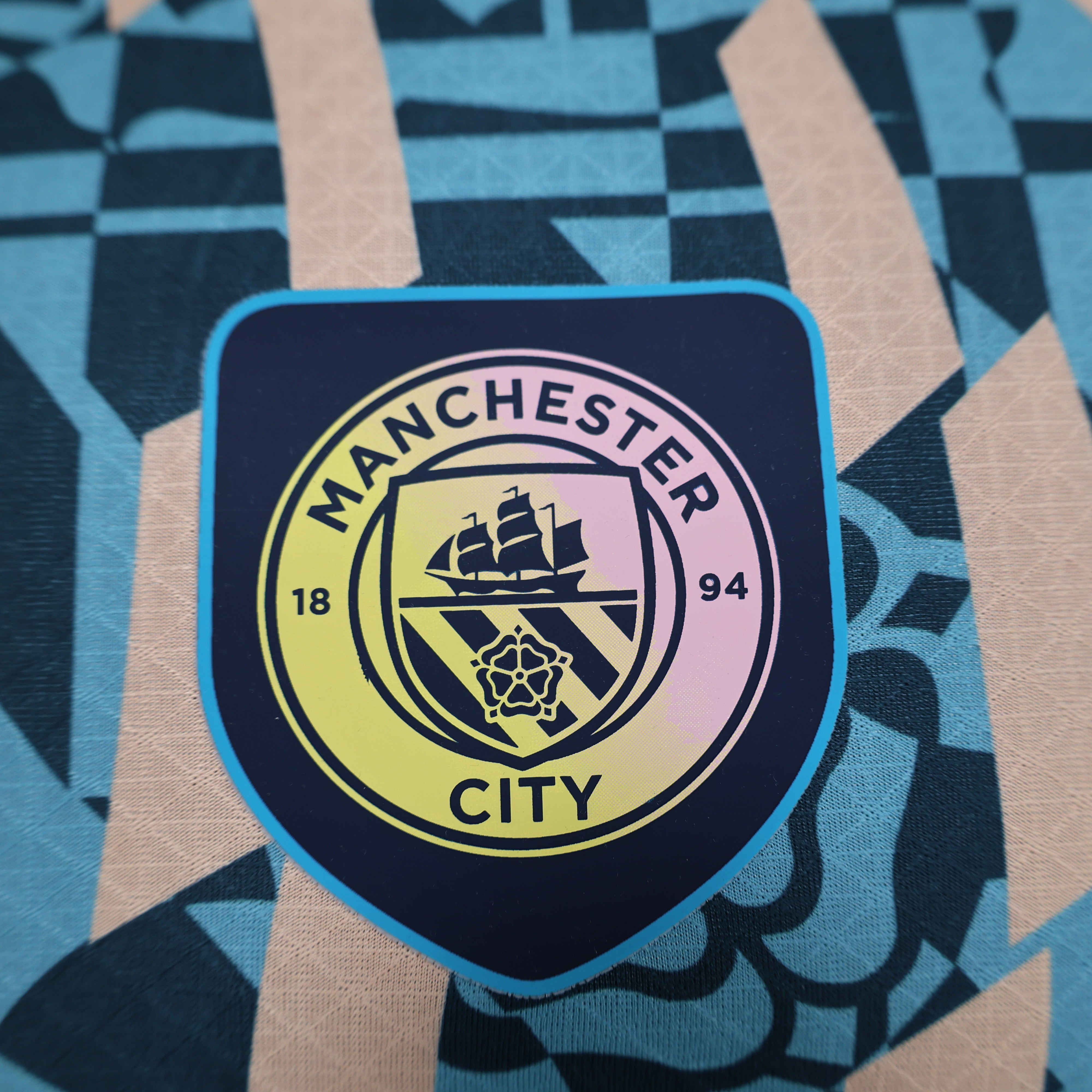 Manchester City 24-25 ftblSTATEMENT Retro Jersey - Player Version - UnitedFutballJersey