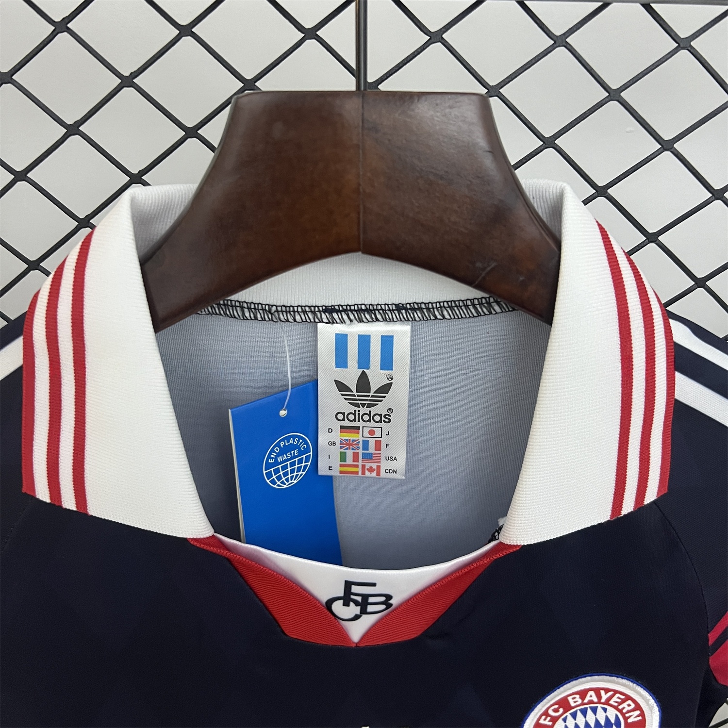 Retro Bayern Munich 1997-99 Home Kids Kit - UnitedFutballJersey