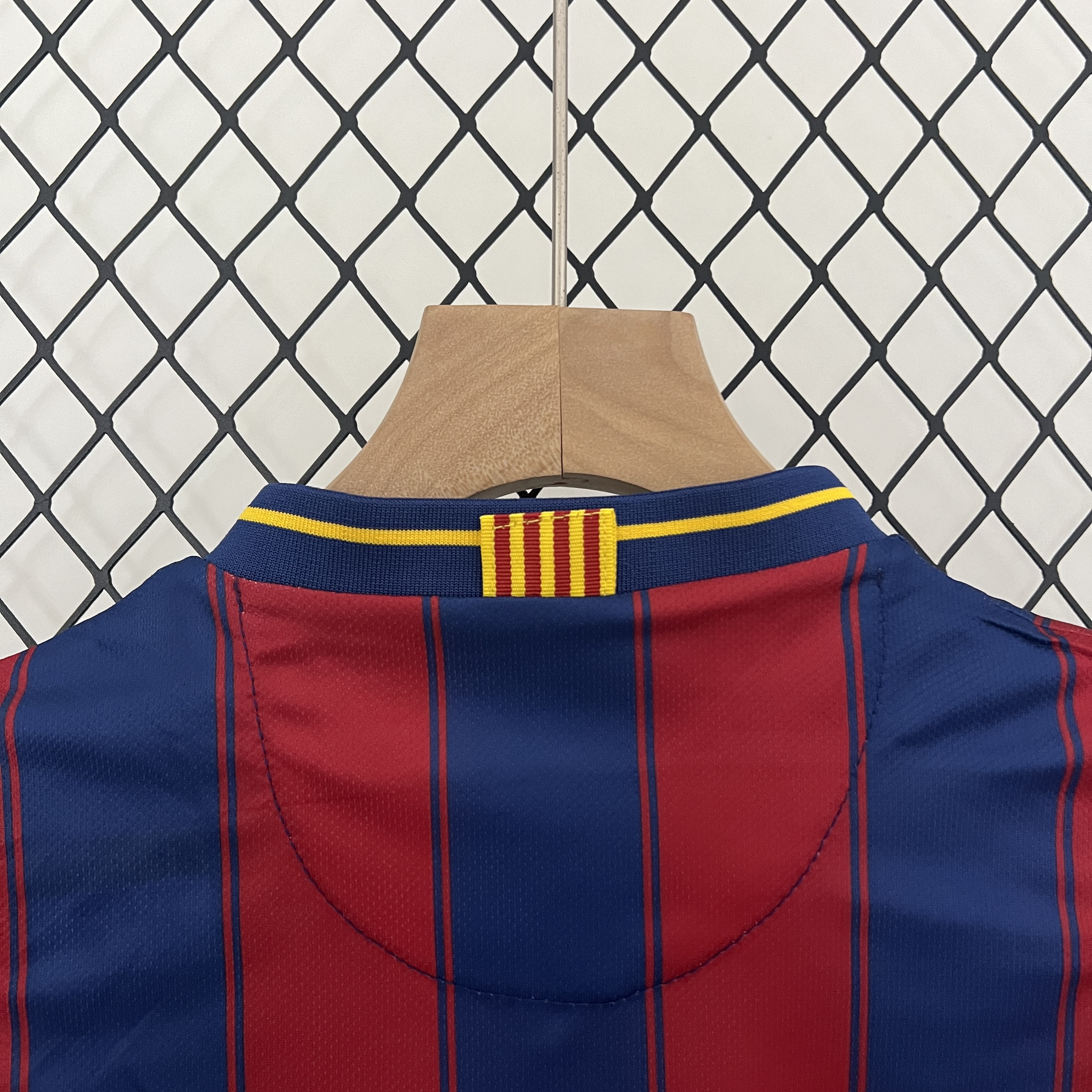 Retro B.A.R.S.A 2009-10 Home Stadium Kids Kit - UnitedFutballJersey