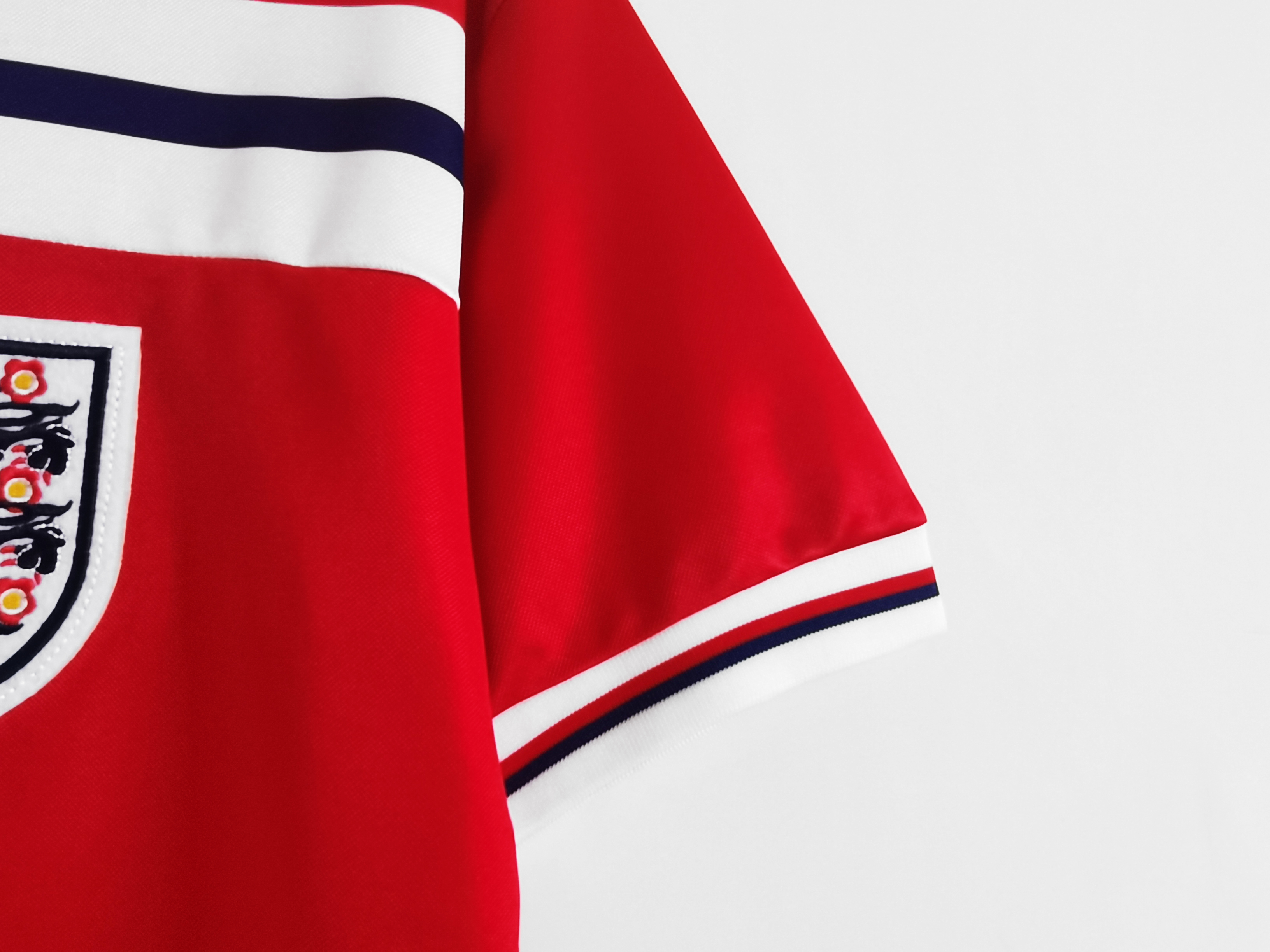 Retro England 1982 Away Stadium Jersey - UnitedFutballJersey