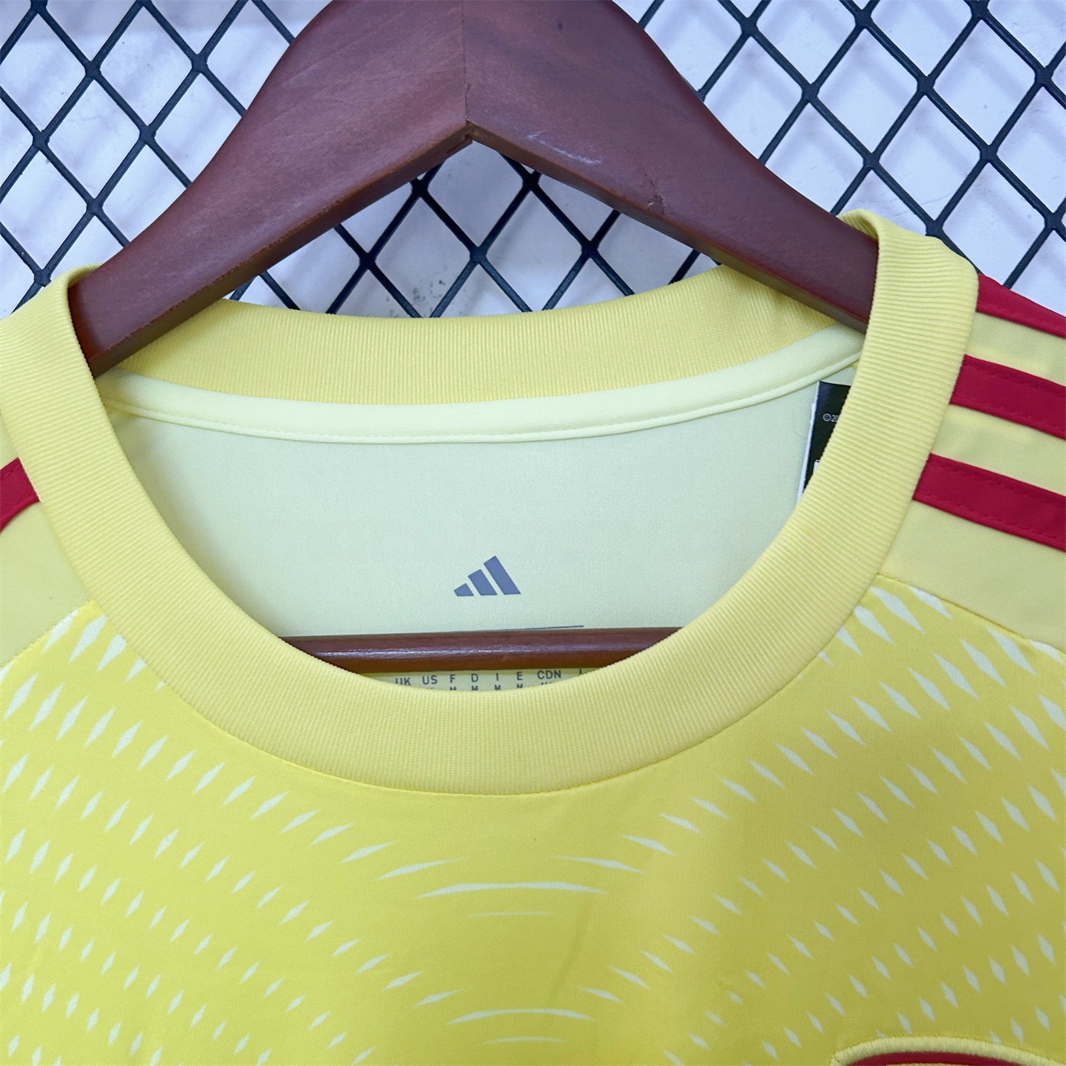 Arsenal 25-26 Yellow Goalkeeper Jersey - Fans Version - UnitedFutballJersey