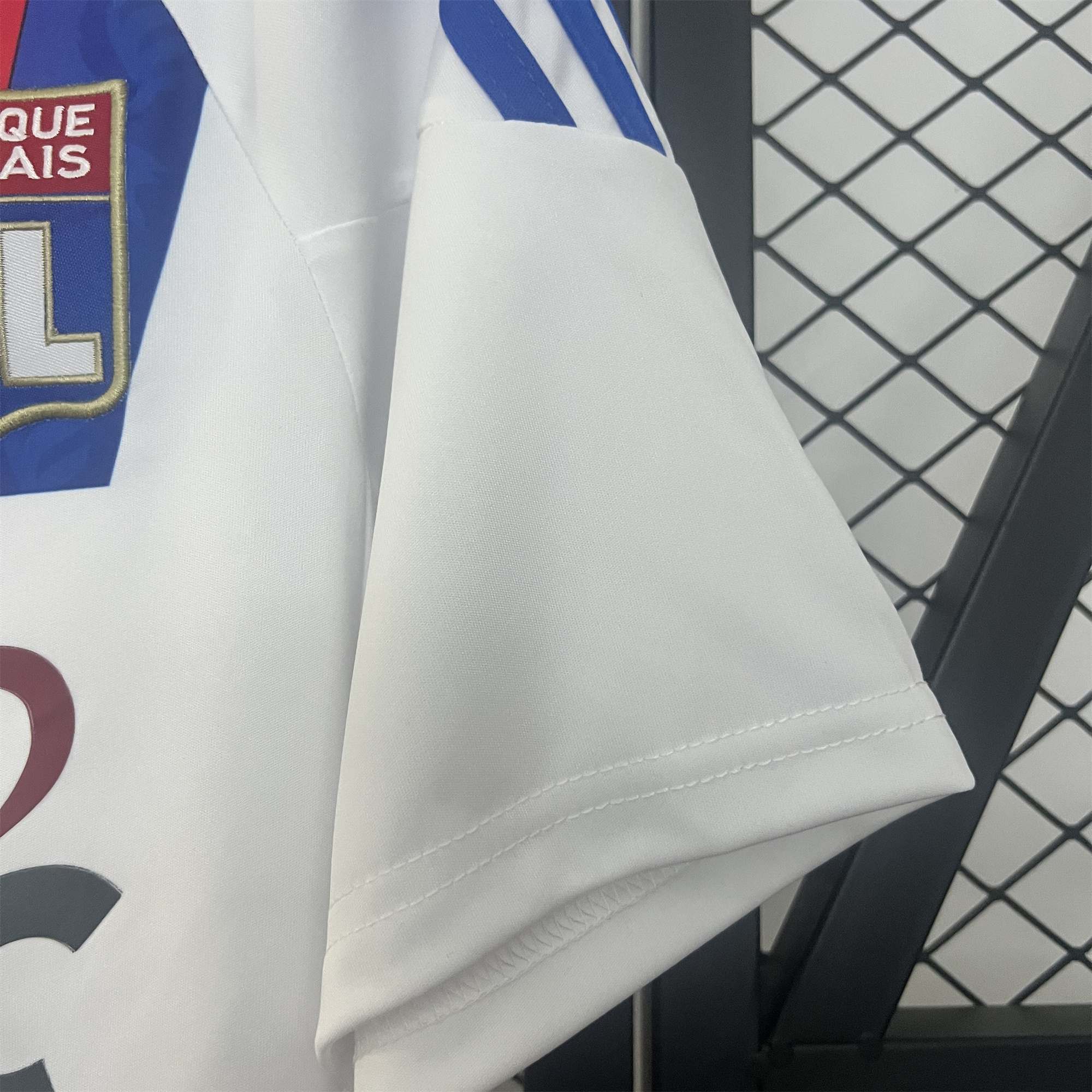 Retro Olympique Lyonnais Lyon 2010-11 Home Jersey - UnitedFutballJersey