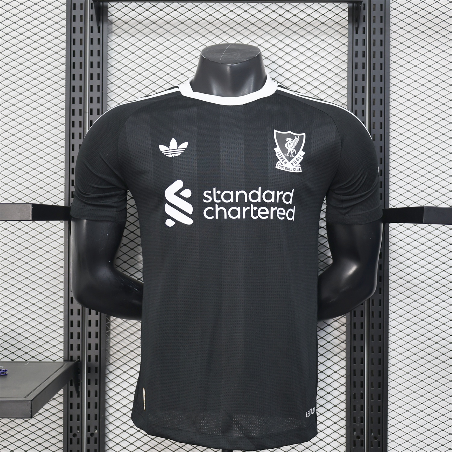Liver.pool 25-26 Black Trefoil Goalkeeper Jersey - Player Version - UnitedFutballJersey