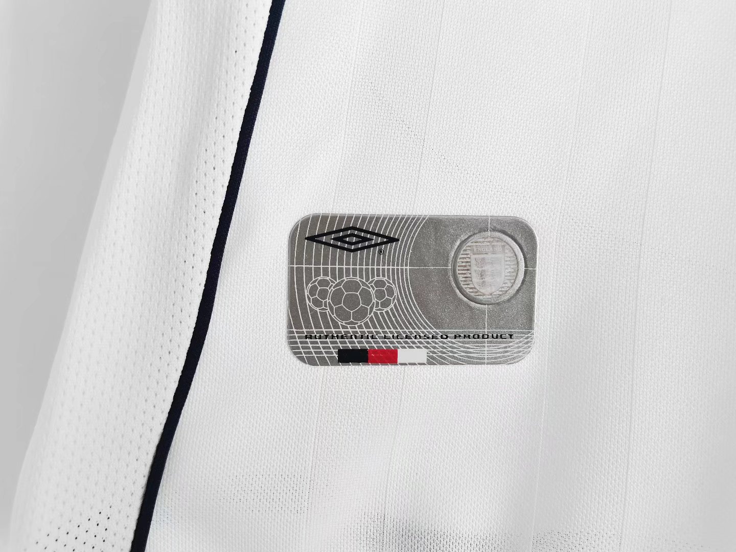 Retro England 2002 Home Stadium Jersey - UnitedFutballJersey