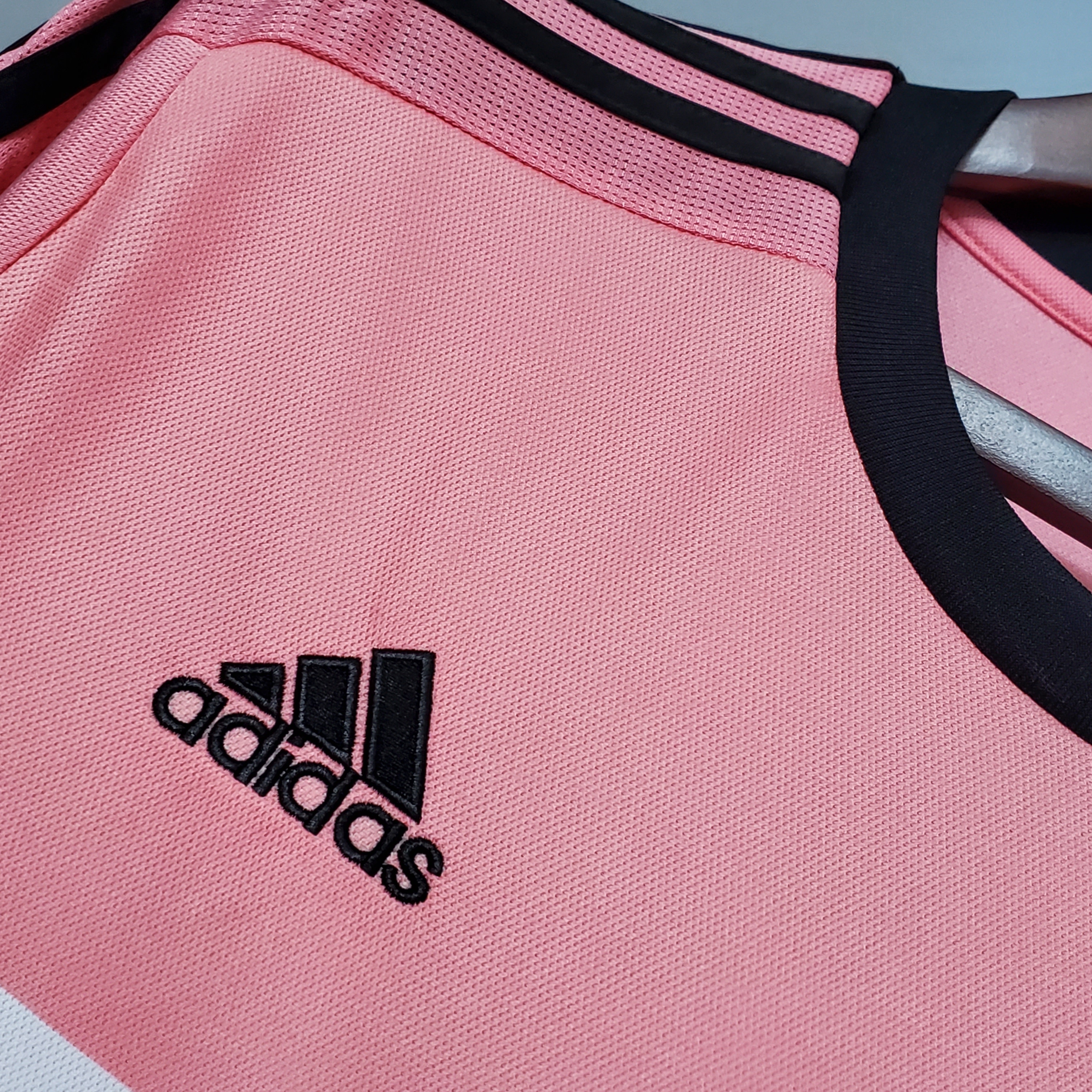 Retro Juventus 2015-16 Away Stadium Jersey - UnitedFutballJersey